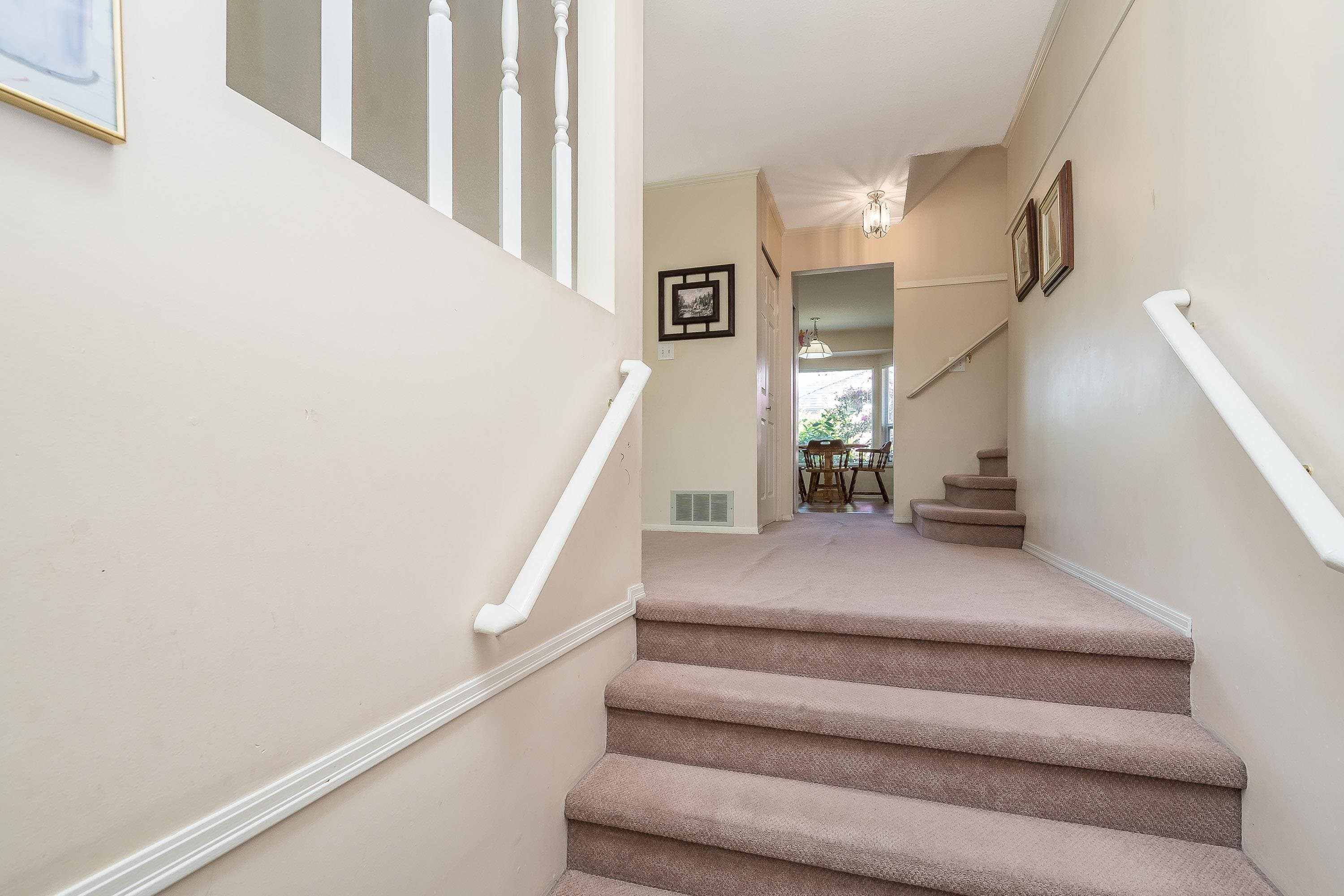 15911 111 Avenue, Surrey, V4N 1C8 — photo 4