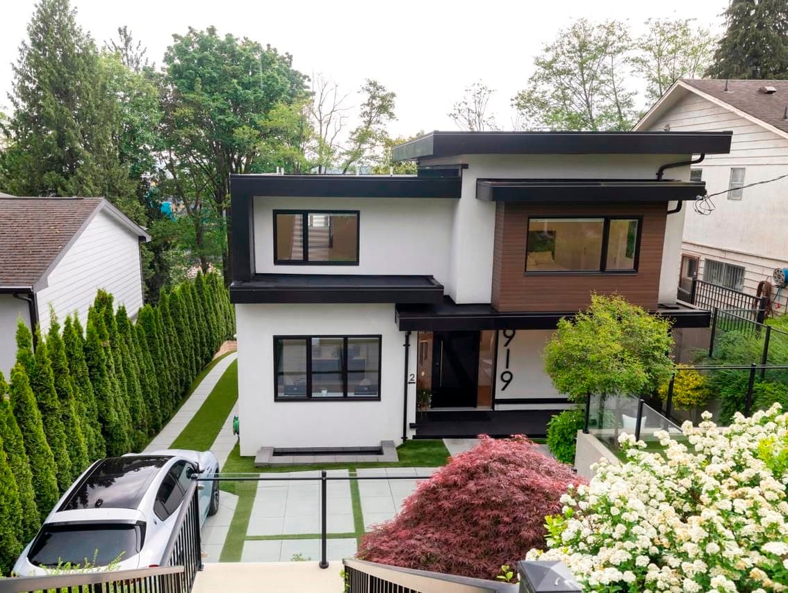 919 E 4th Street, North Vancouver