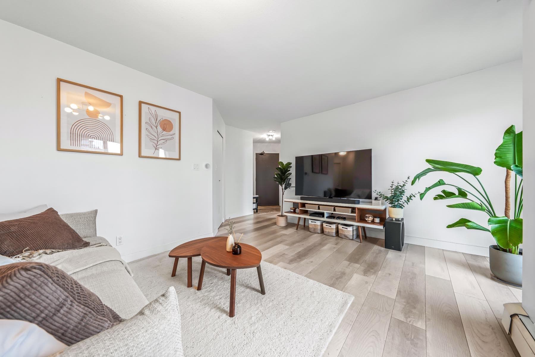 1705 - 612 Fifth Avenue, New Westminster