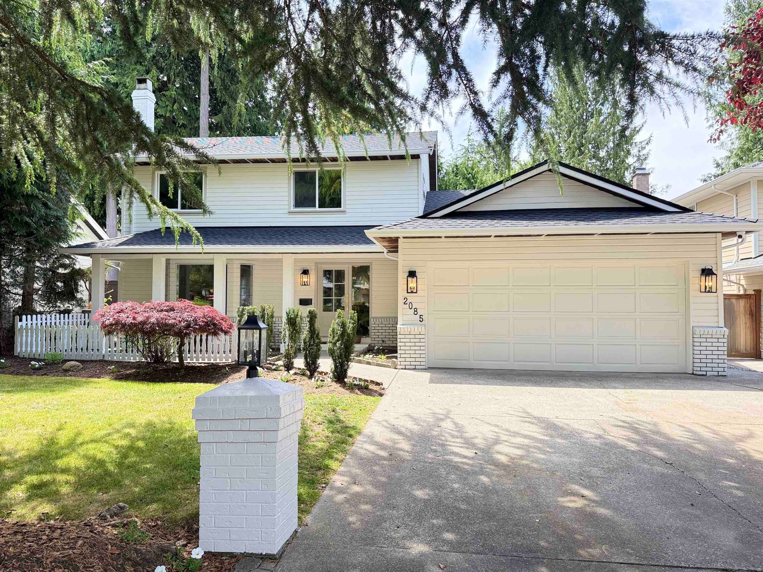 2085 Ocean Forest Drive, Surrey