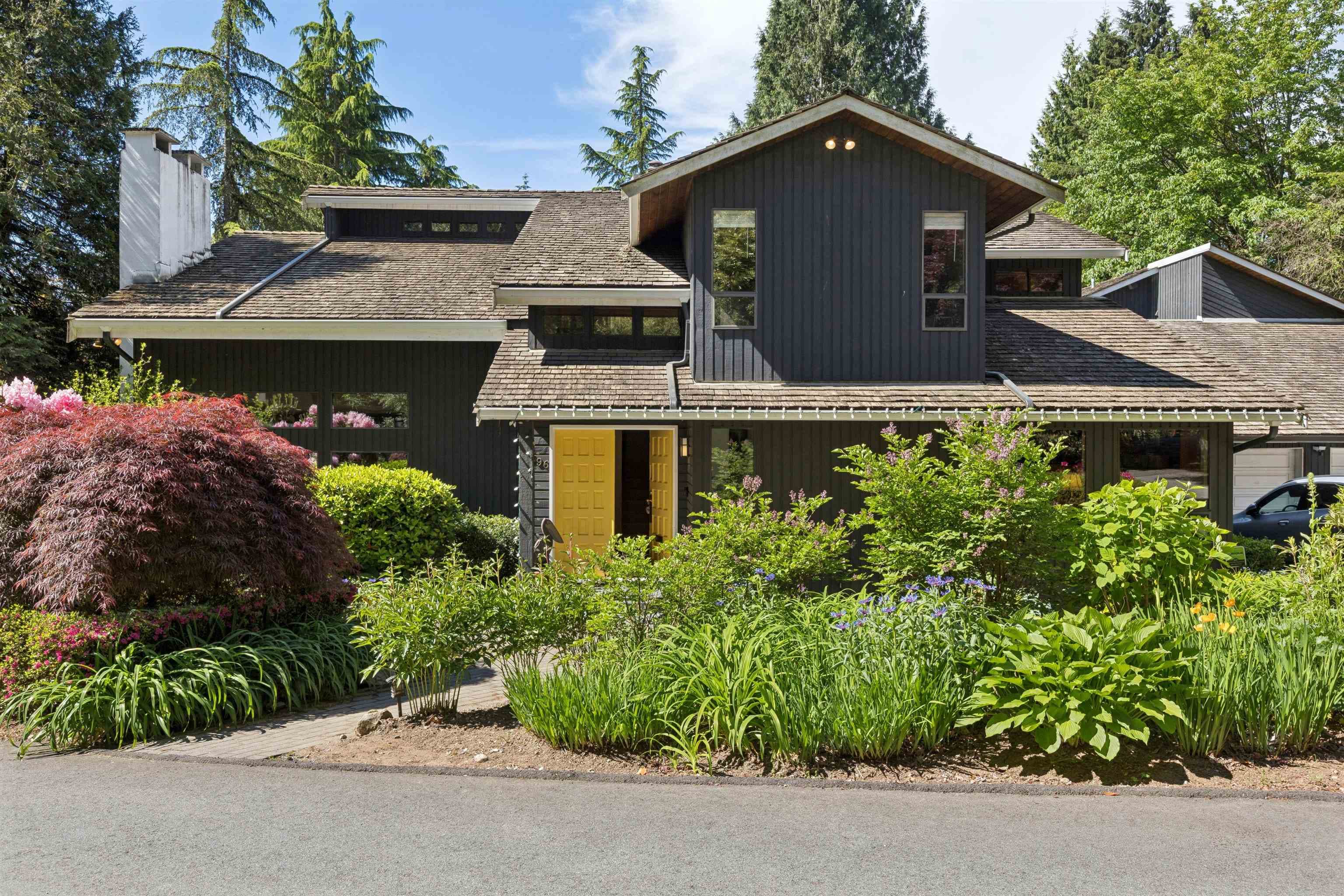 396 Mathers Avenue, West Vancouver — sold