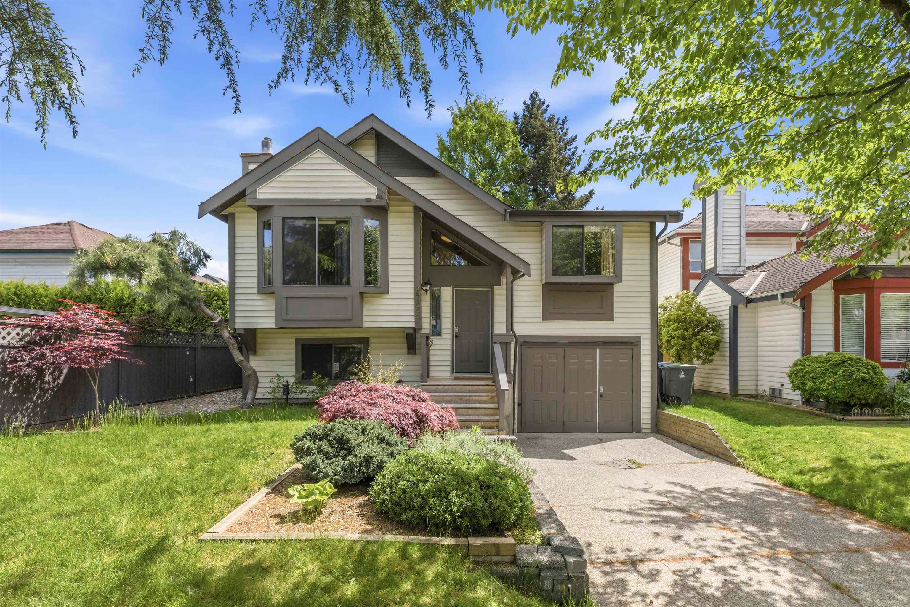 9768 151a Street, Surrey, V3R 8W8 — photo 1