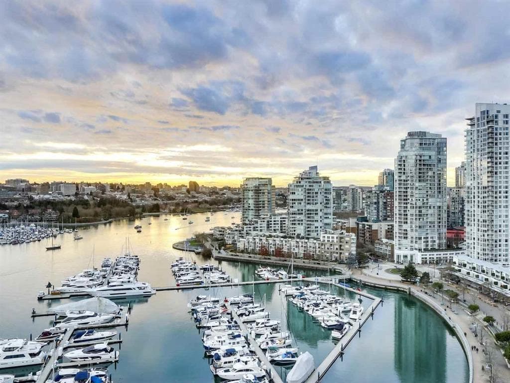2706 - 1033 Marinaside Crescent, Vancouver