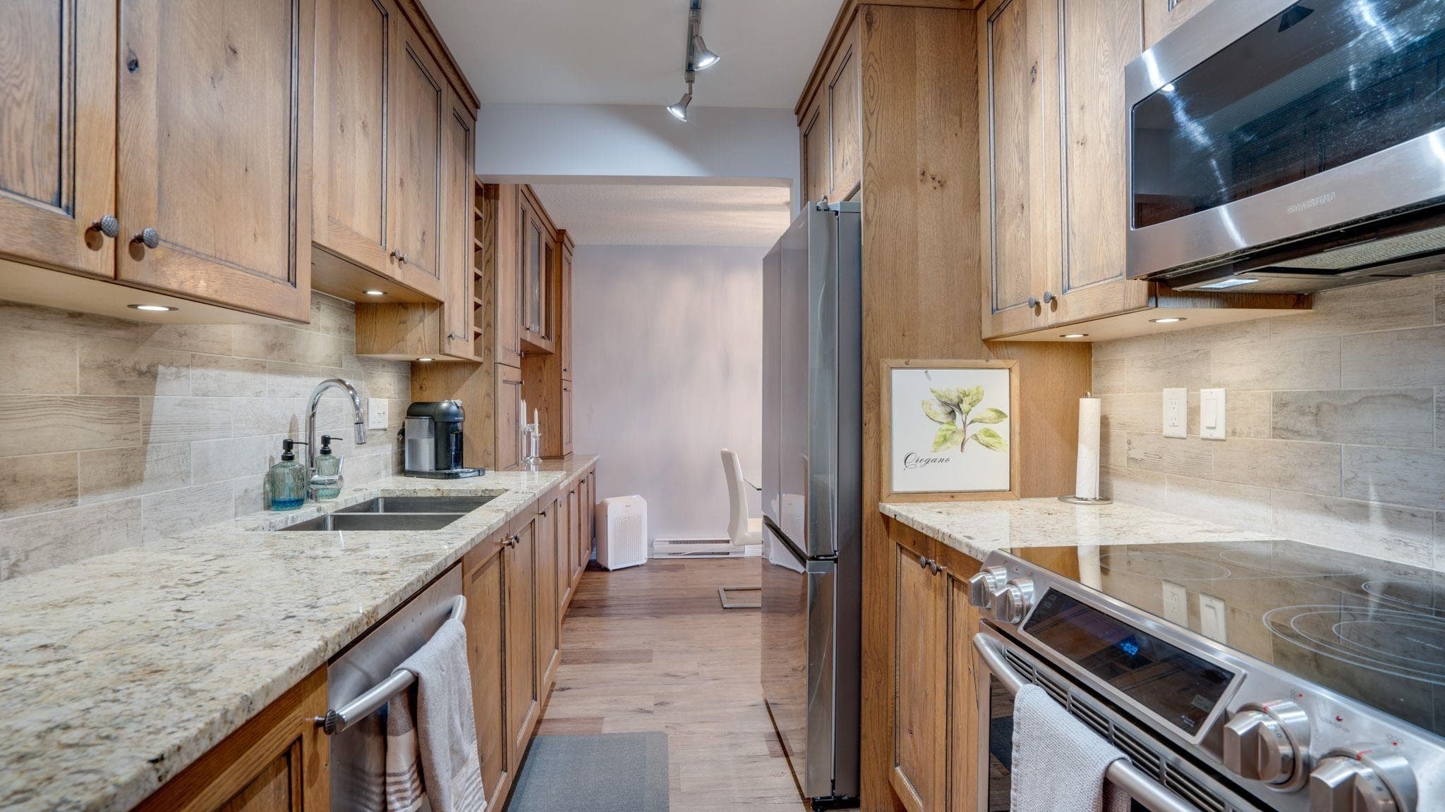 222 - 575 Sutherland Avenue, No City Value