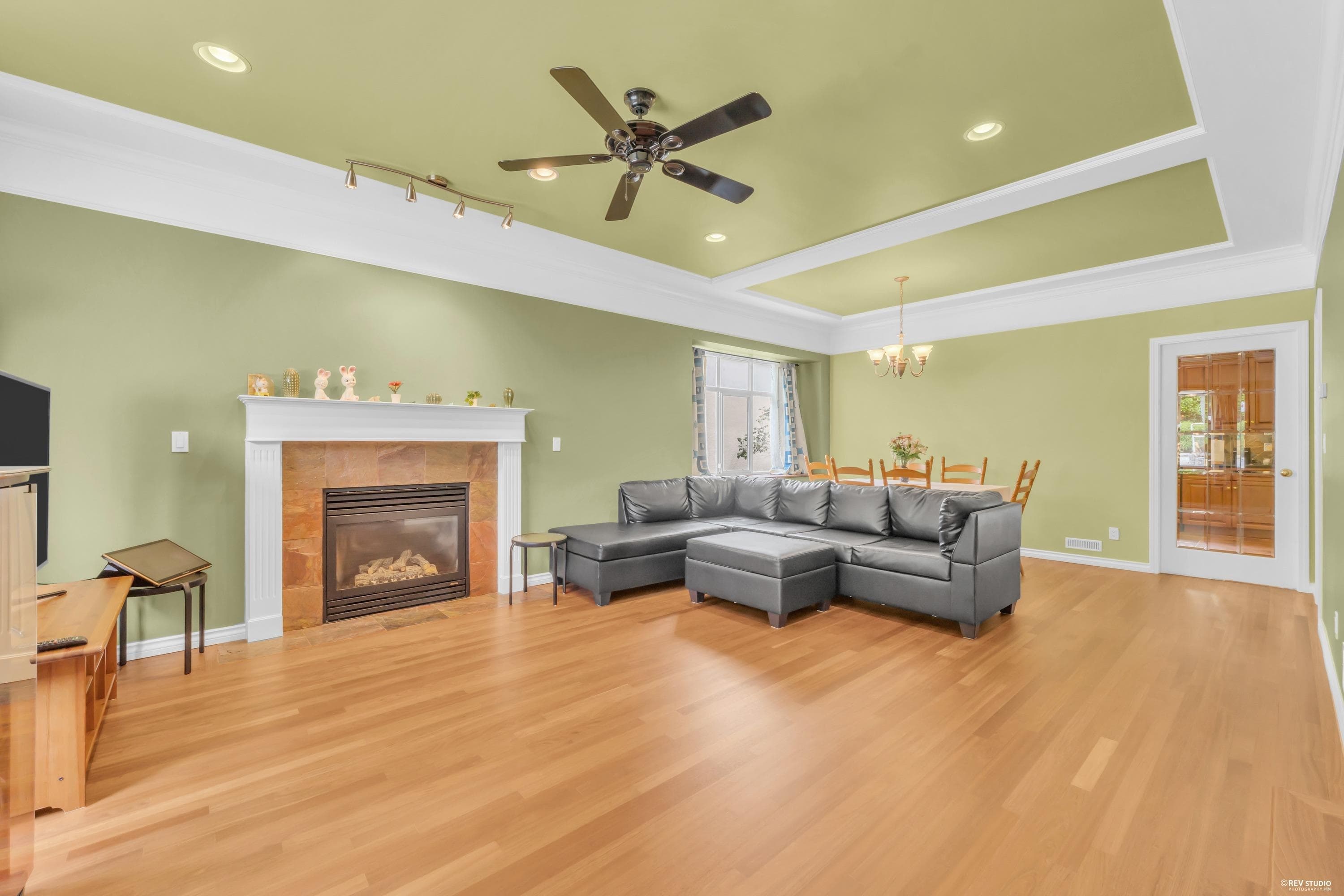 4317 Cliffmont Road, North Vancouver, V7G 1J6 — photo 4