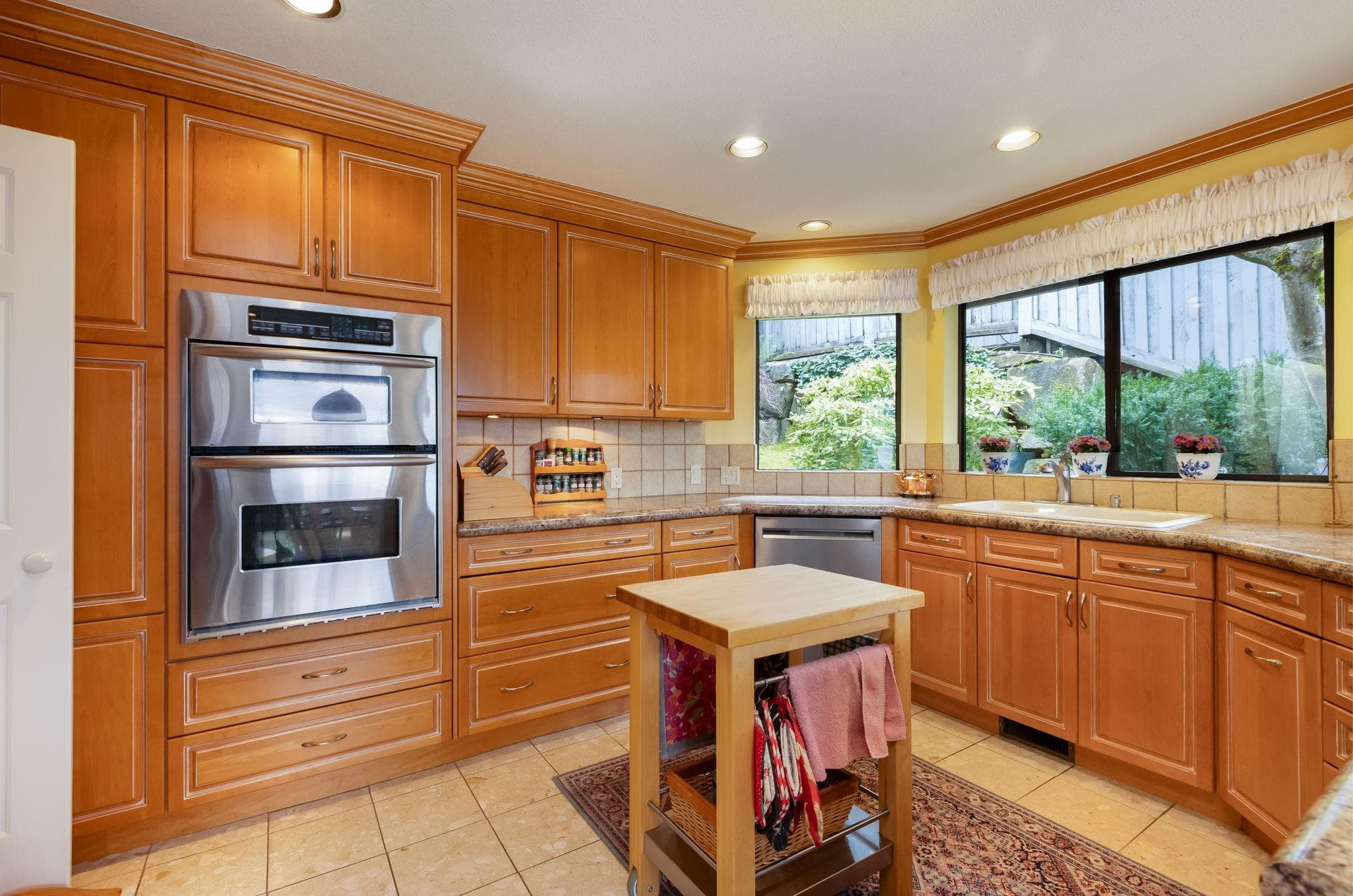 5180 Meadfeild Road, West Vancouver, V7W 3B8 — photo 4