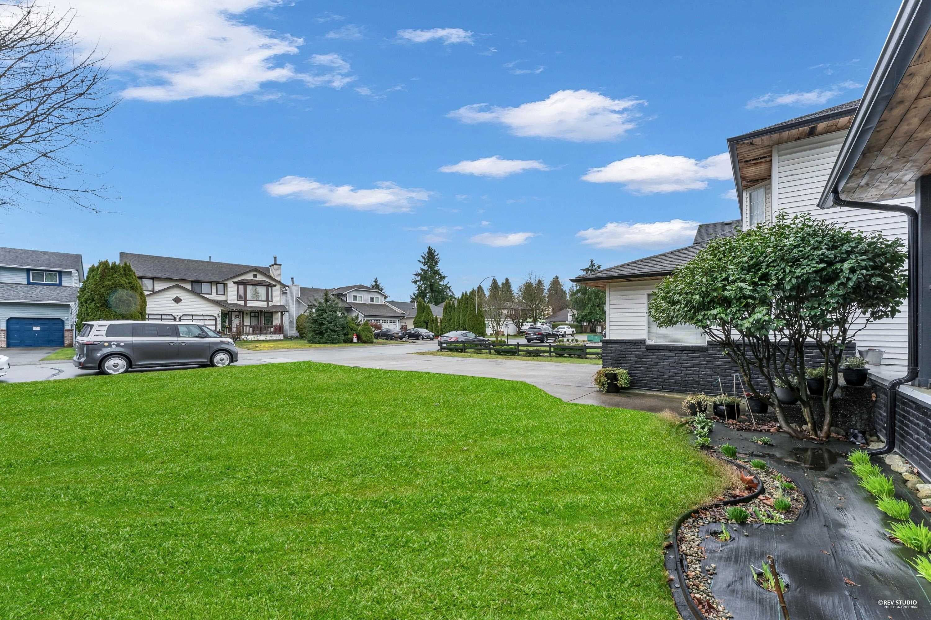 12329 Bonson Road, Pitt Meadows, V3Y 1B1 — photo 3
