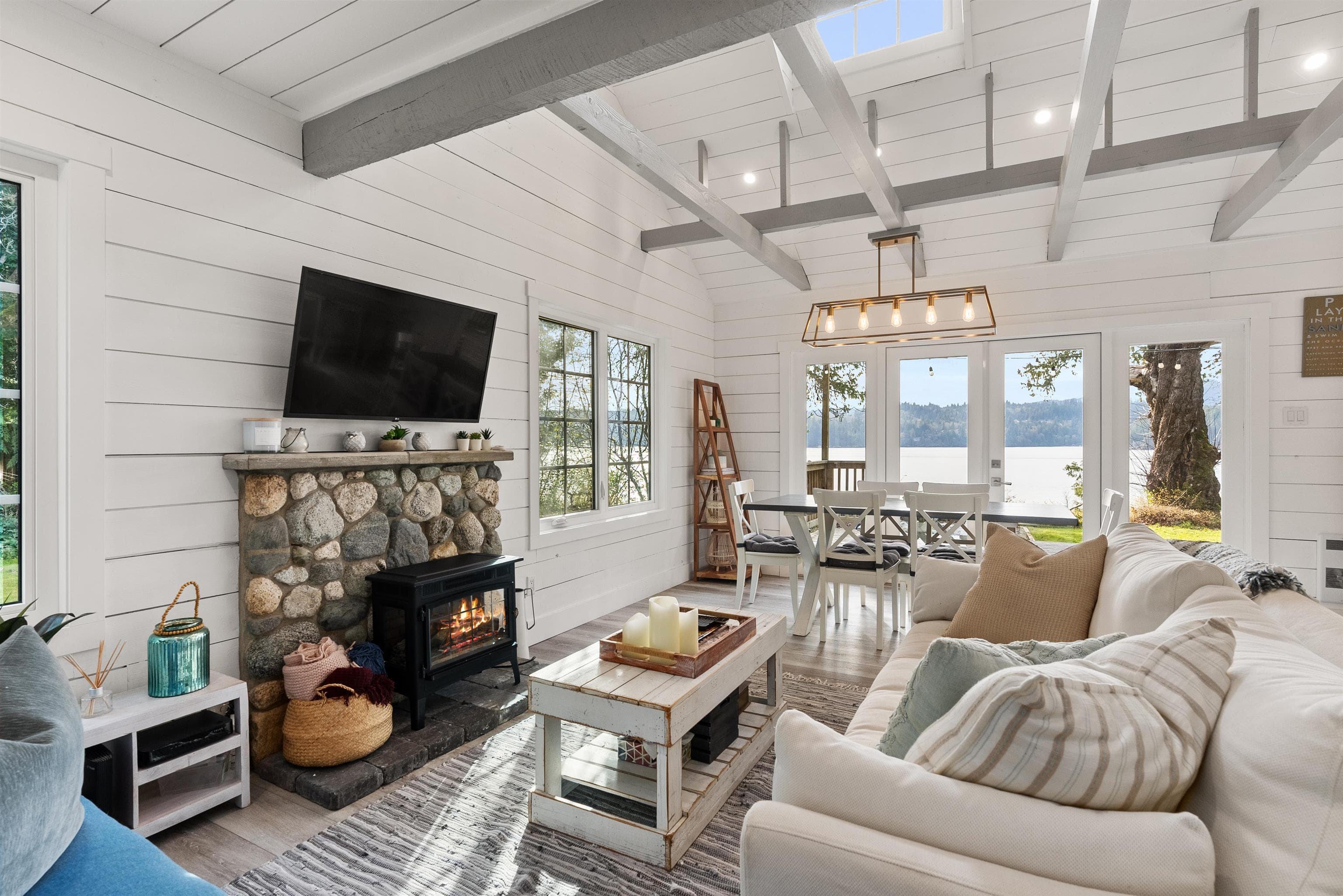 6129 Sechelt Inlet Road, Sechelt, V7Z 0L3 — photo 3