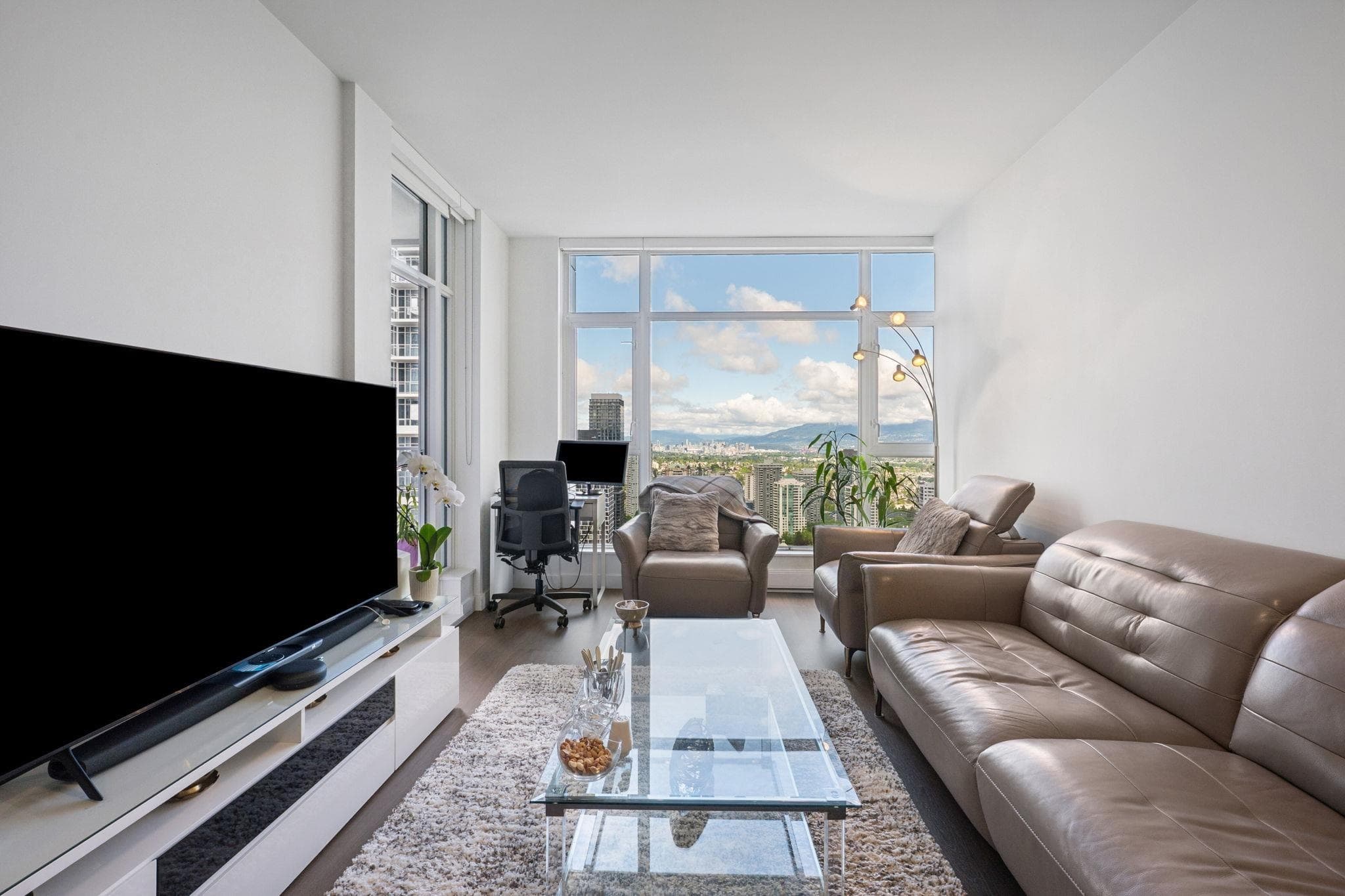 3807 - 4670 Assembly Way, Burnaby