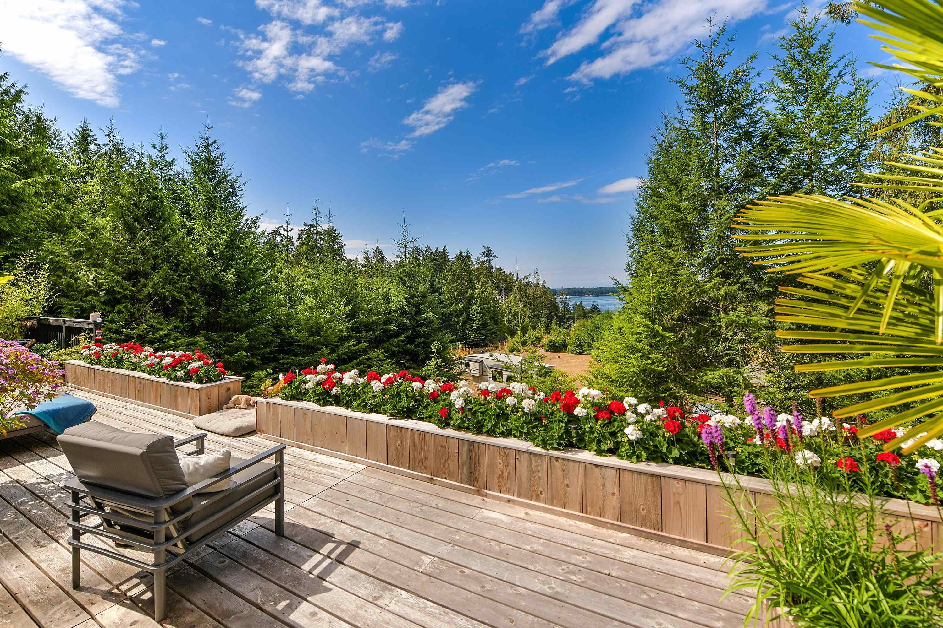 430 Mckercher Road, Mayne Island, V0N 2J2 — photo 2