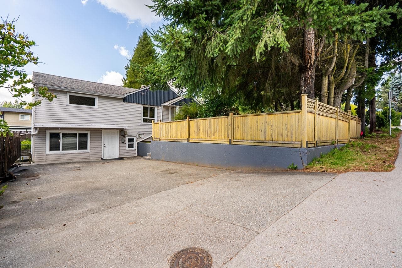 9893 132 Street, Surrey, V3T 3S7 — photo 2