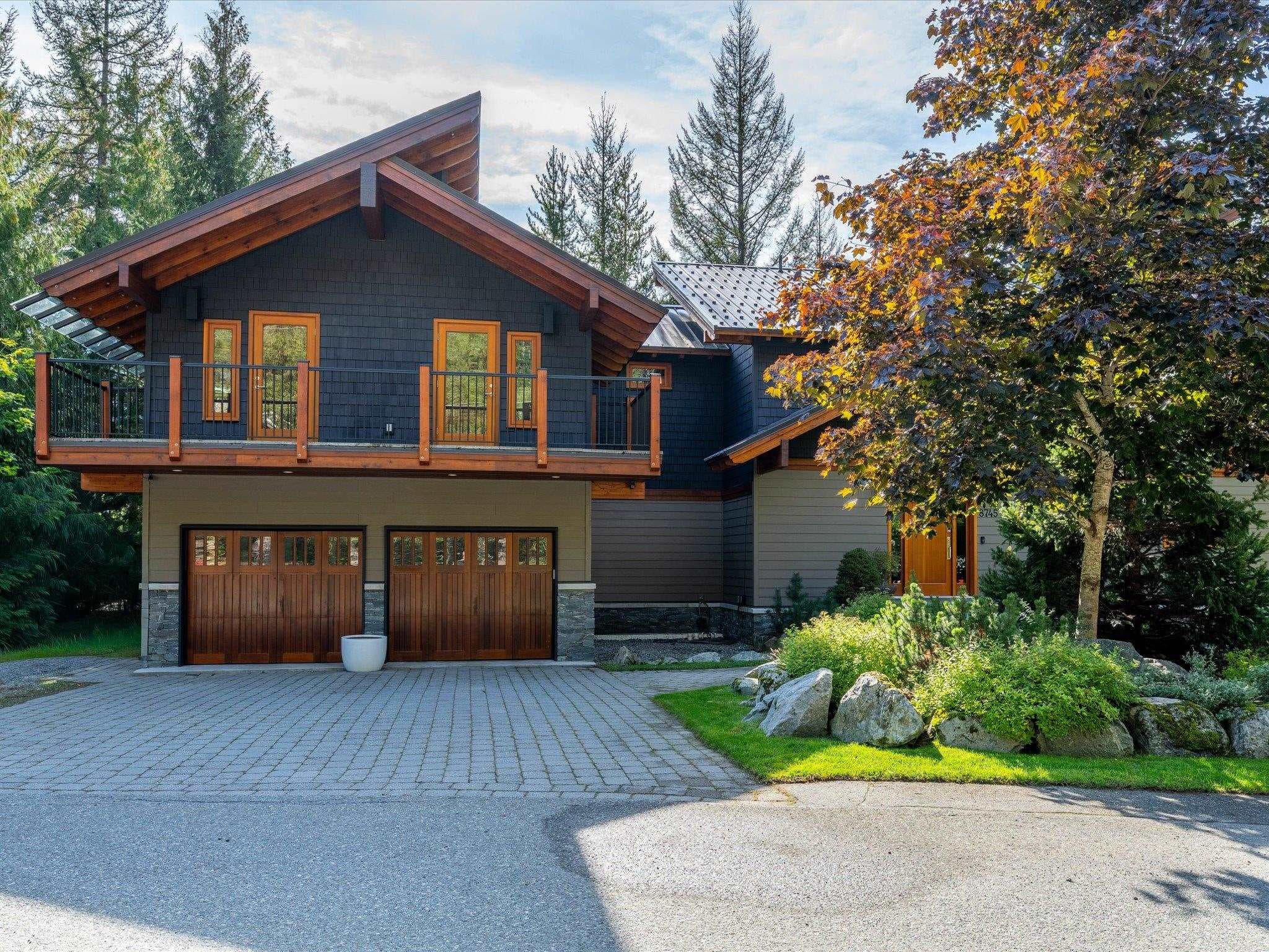 8745 Idylwood Place, Whistler, V8E 0G1 — photo 2