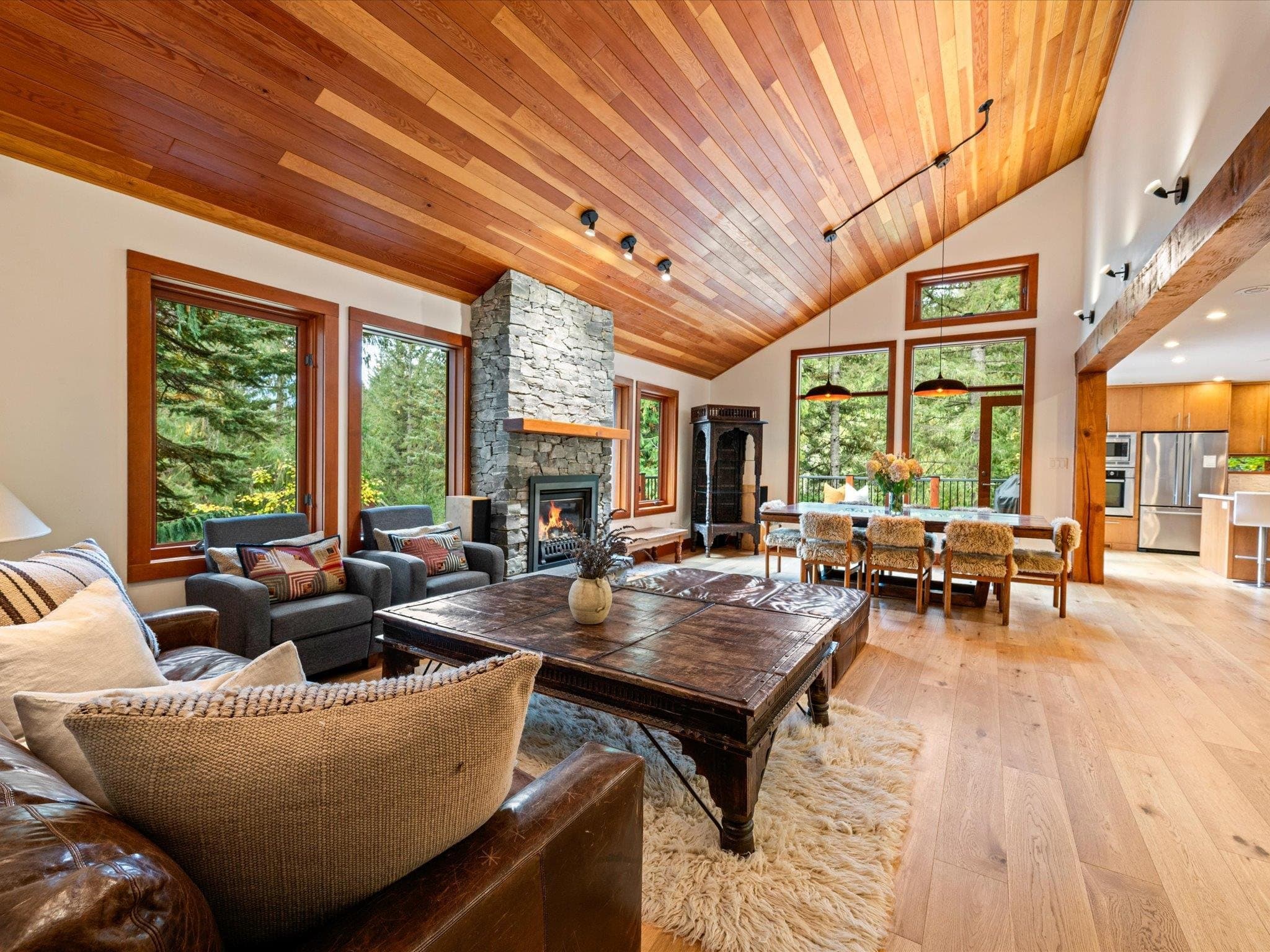 8745 Idylwood Place, Whistler, V8E 0G1 — photo 4