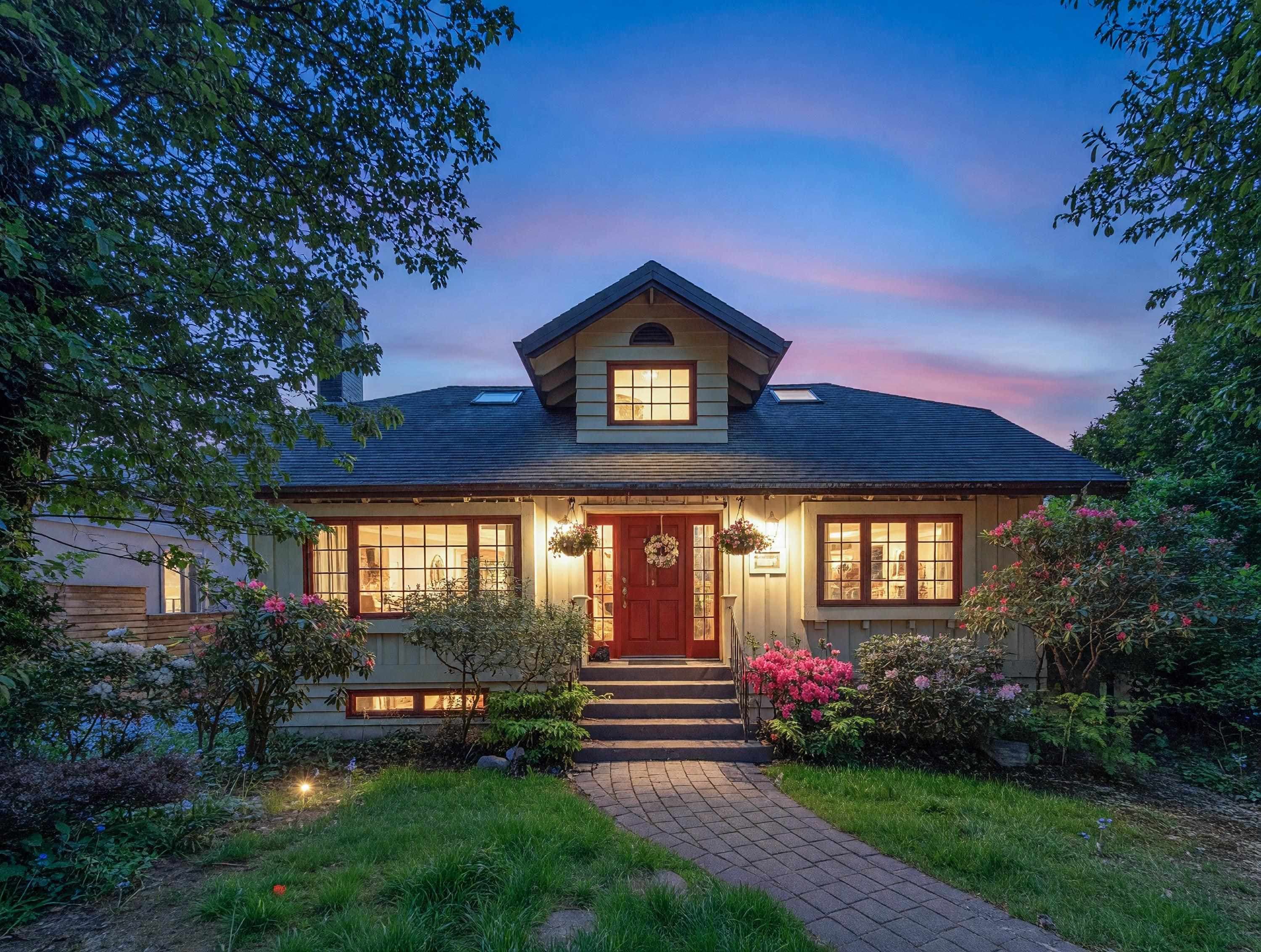 2148 Kings Avenue, West Vancouver