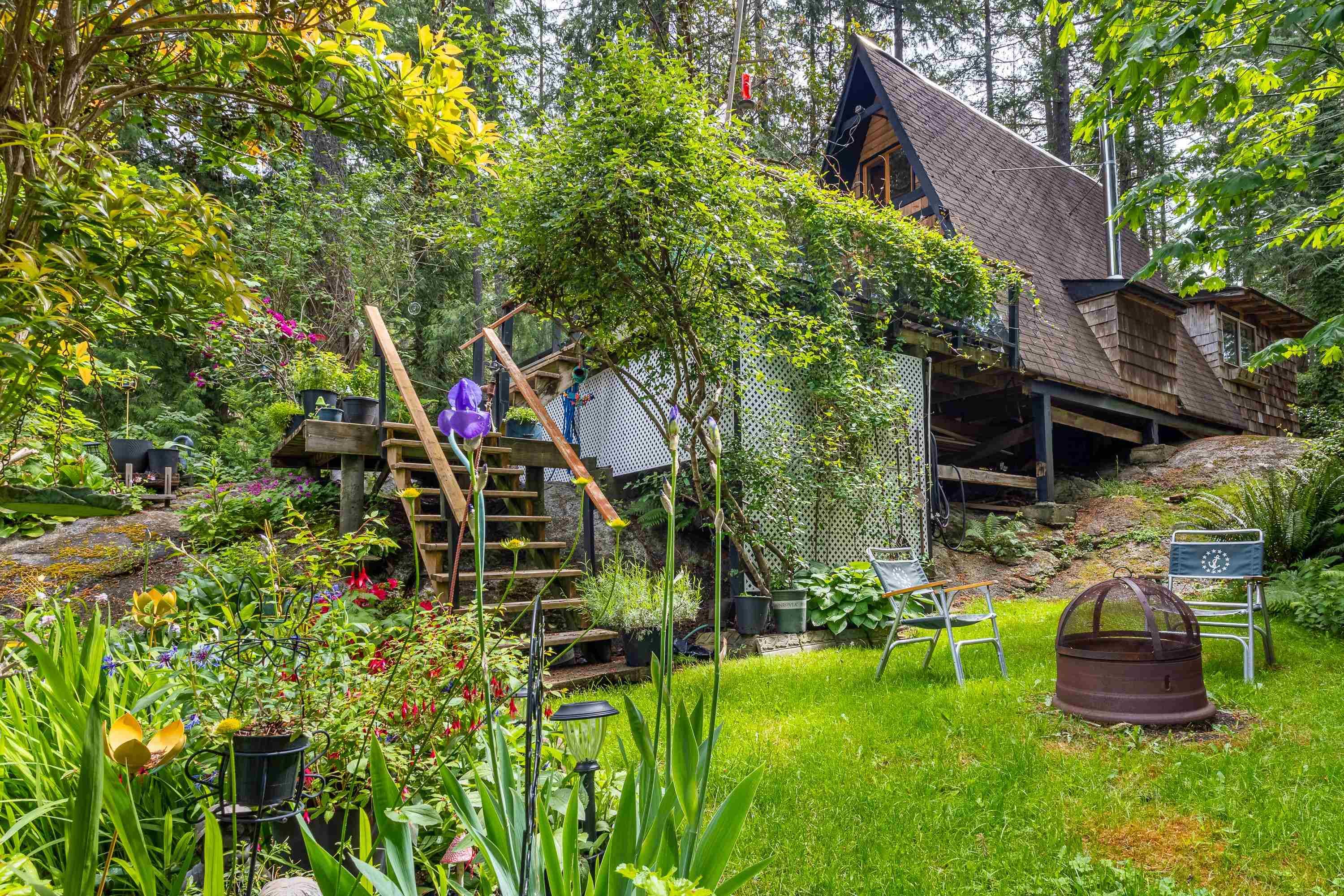 7536 Islets Place, Sechelt, V7Z 0C5 — photo 3
