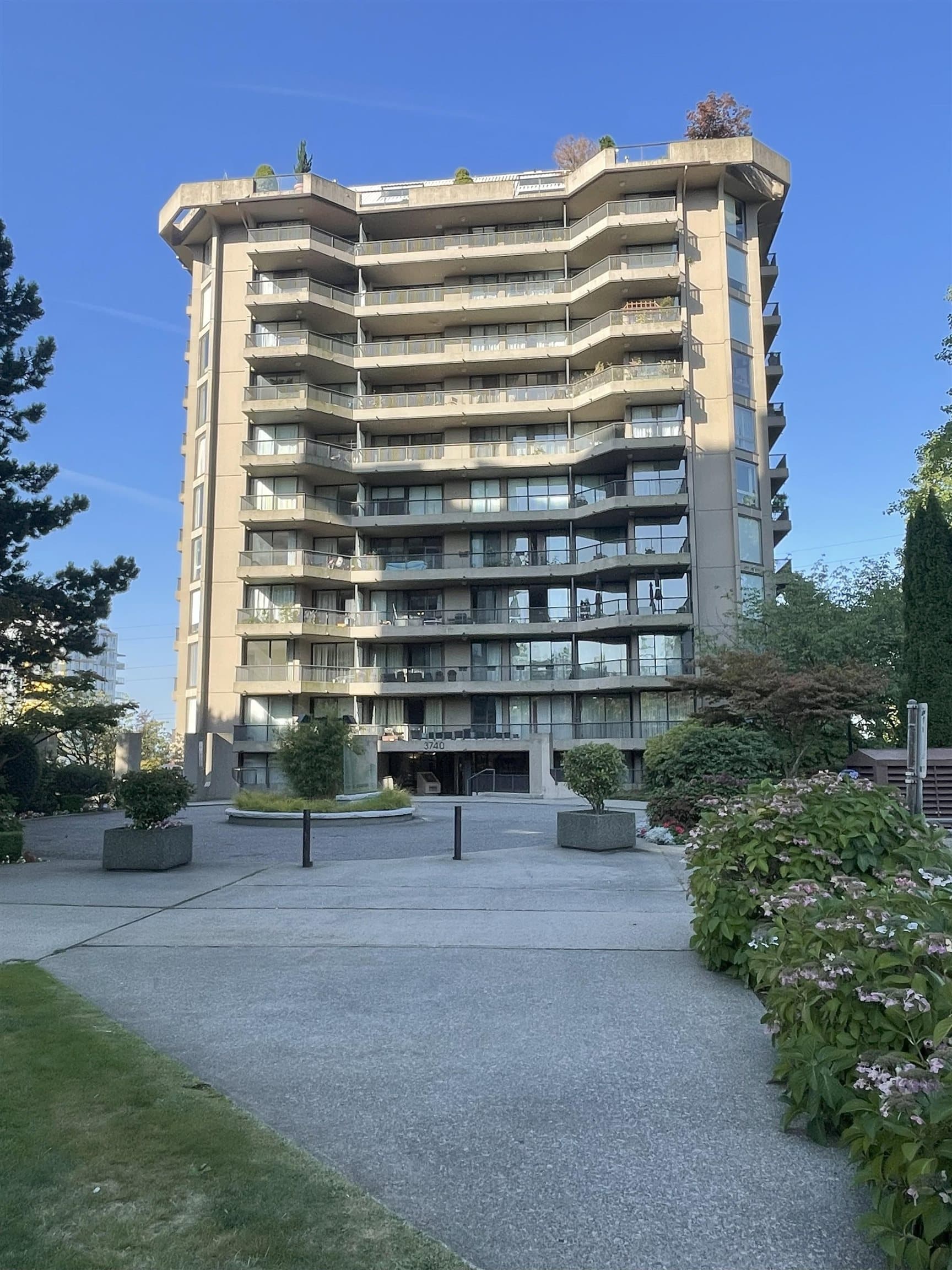 306 - 3740 Albert Street, Burnaby
