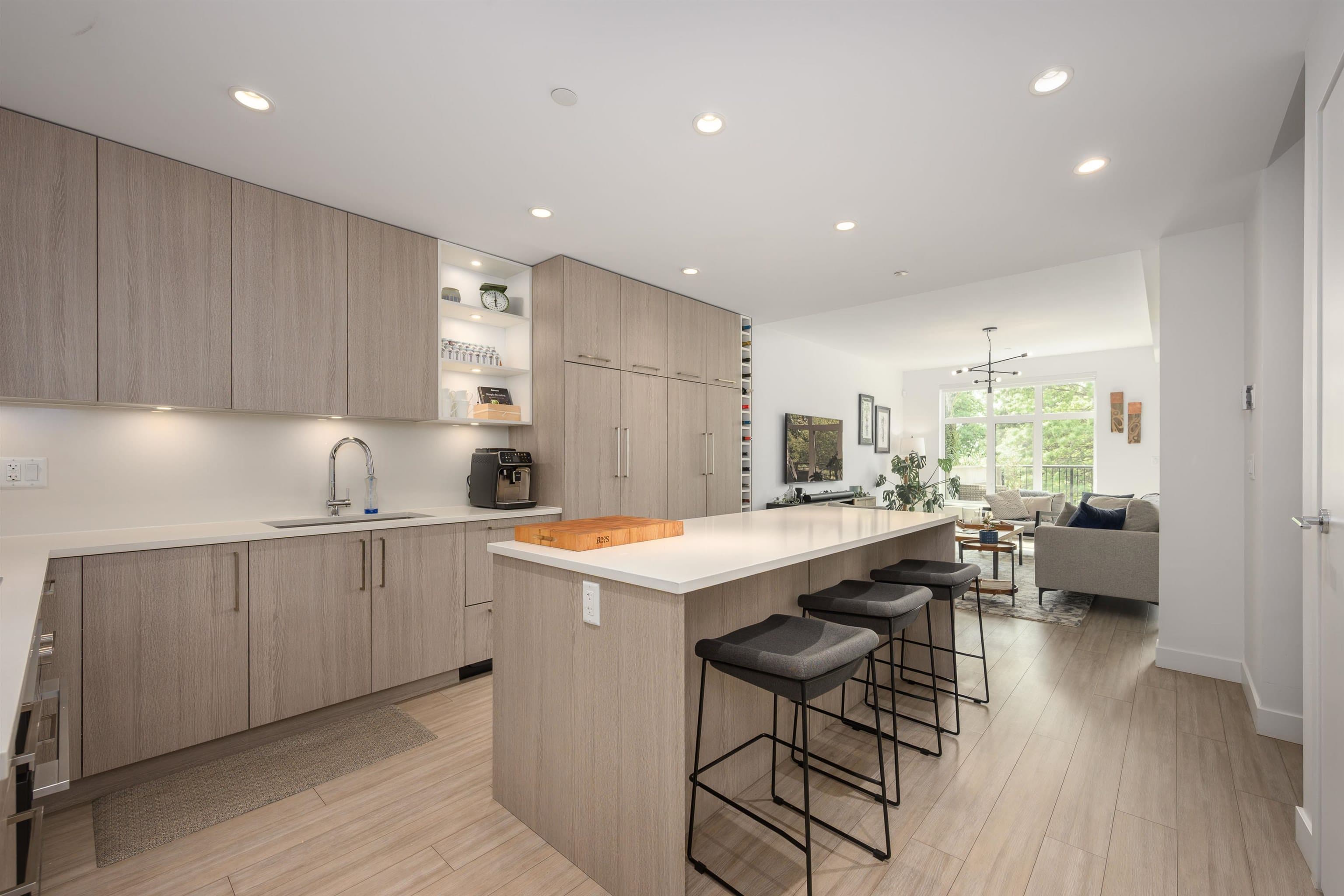 108 - 733 E 3rd Street, North Vancouver — sold