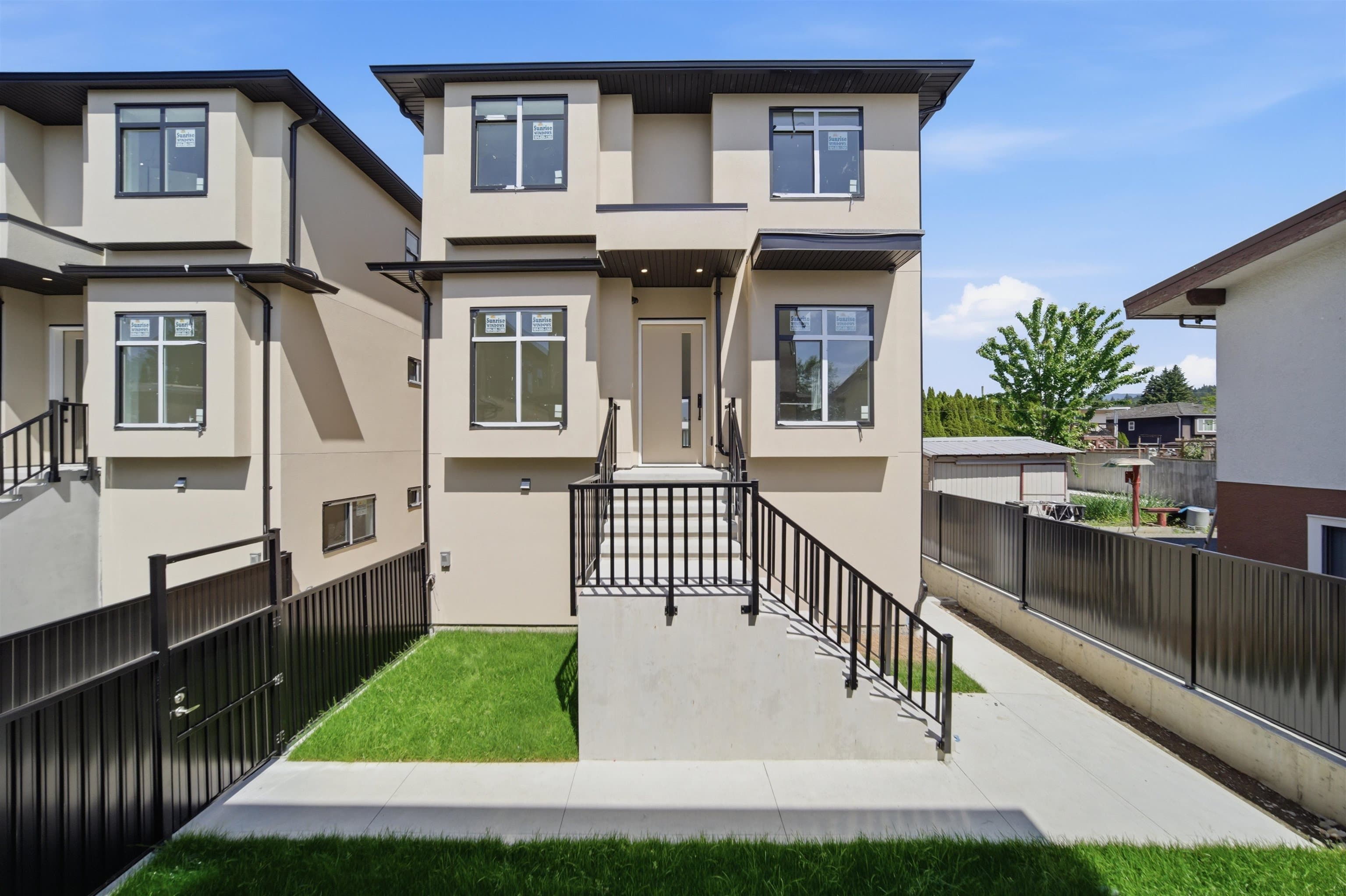 4 - 6885 Aubrey Street, Burnaby