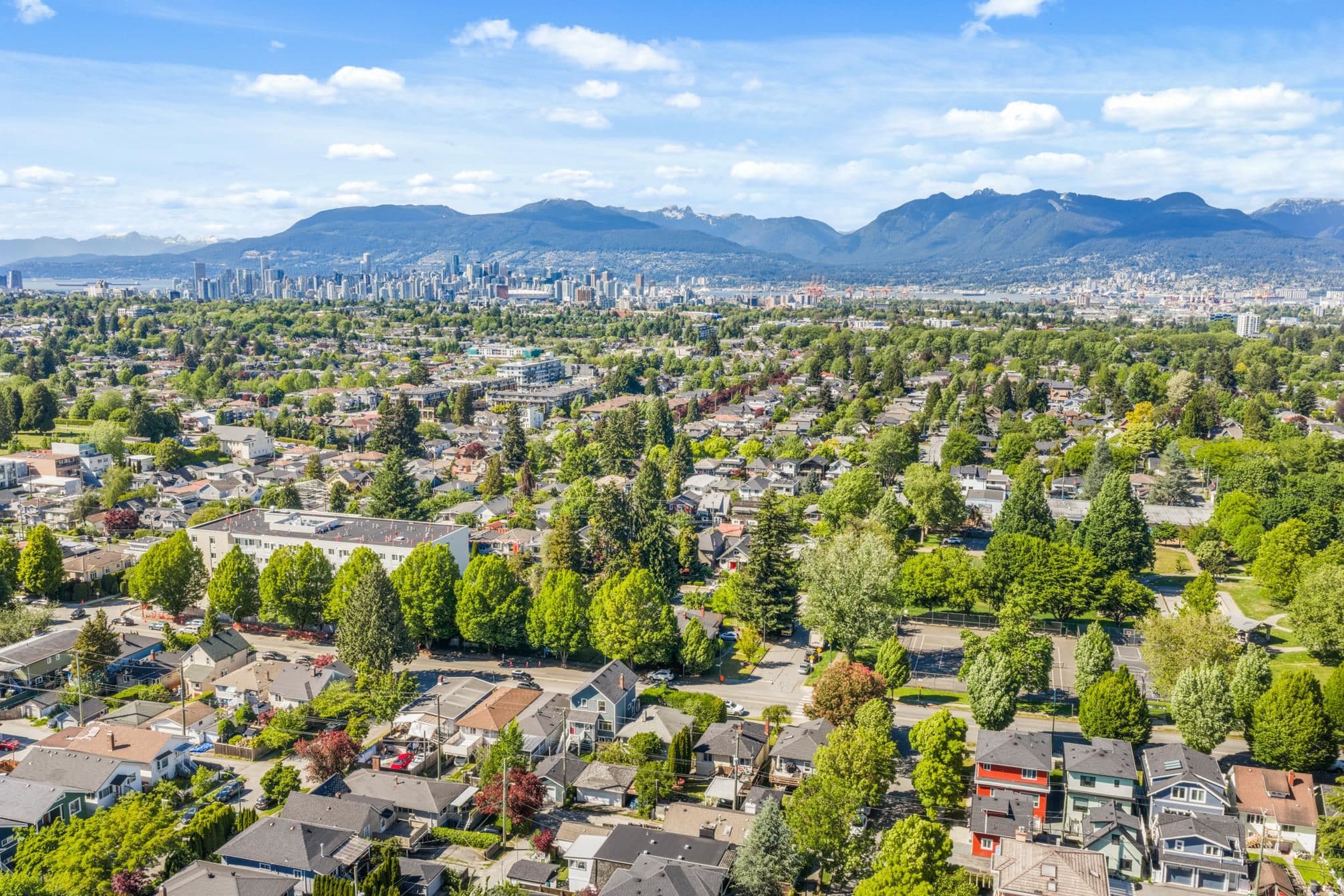 880 E 33rd Avenue, Vancouver, V5V 3A5 — photo 2