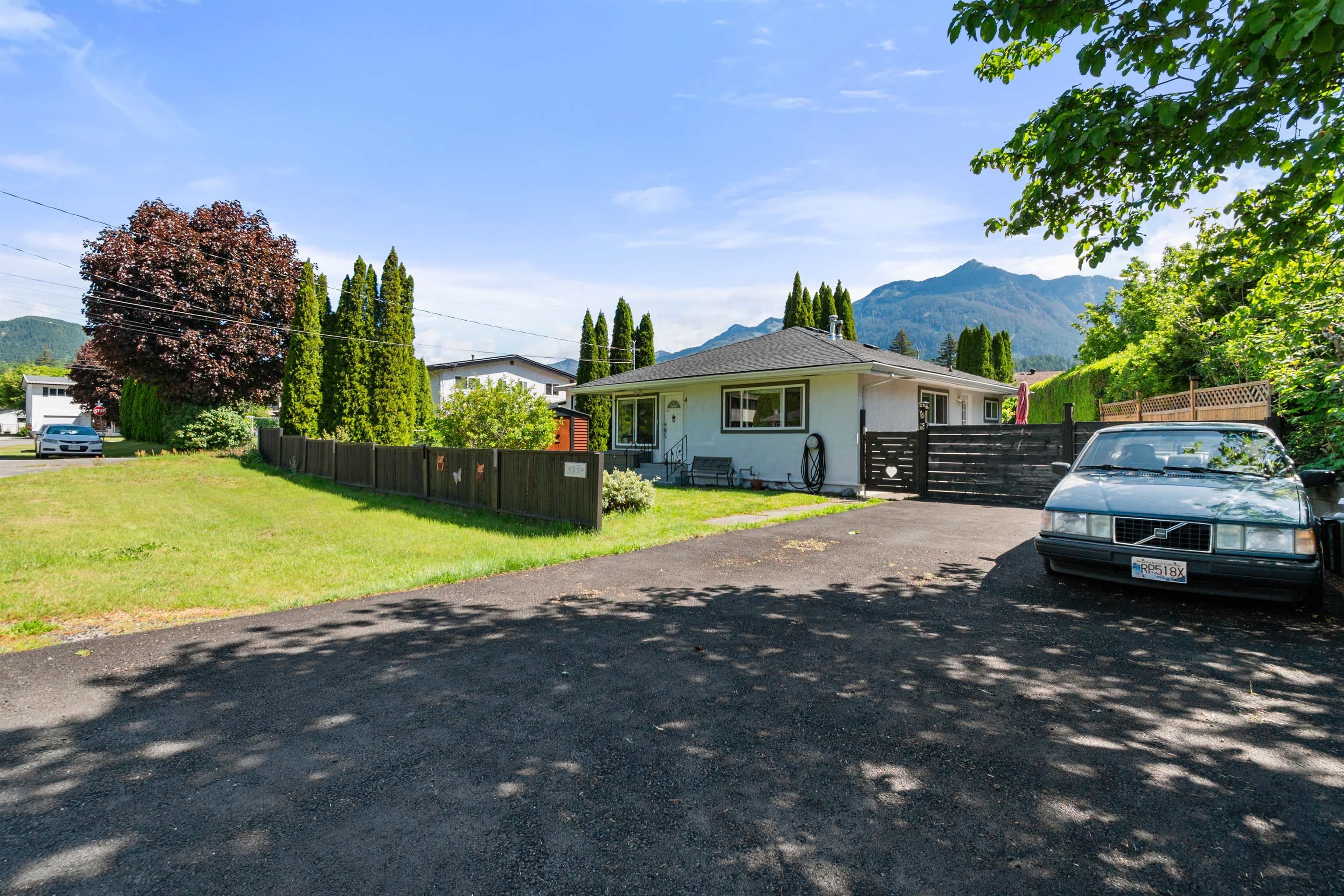 435 Hemlock Avenue, Hope