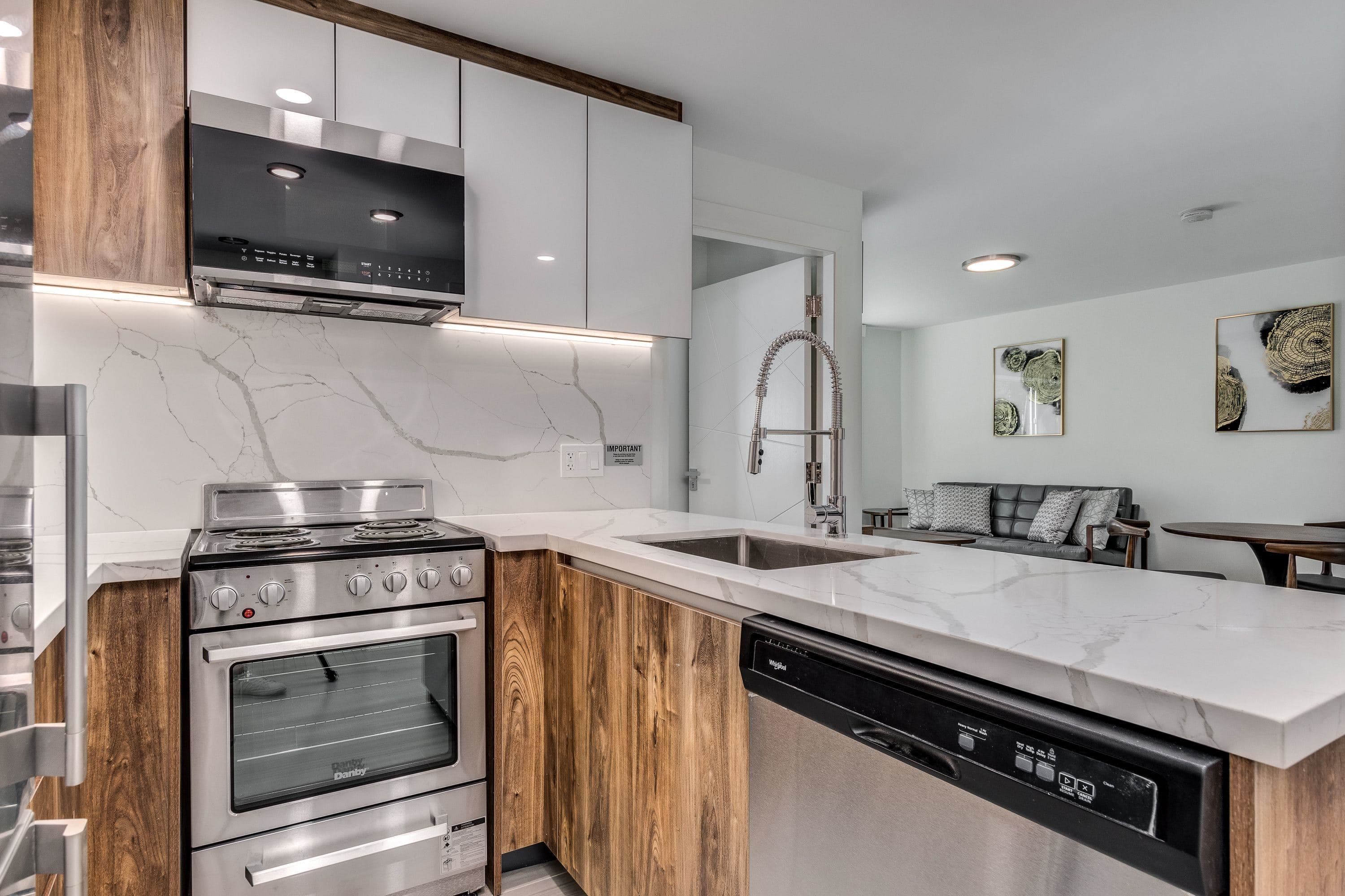 101 - 1168 Pendrell Street, Vancouver, V6E 1L4 — photo 2