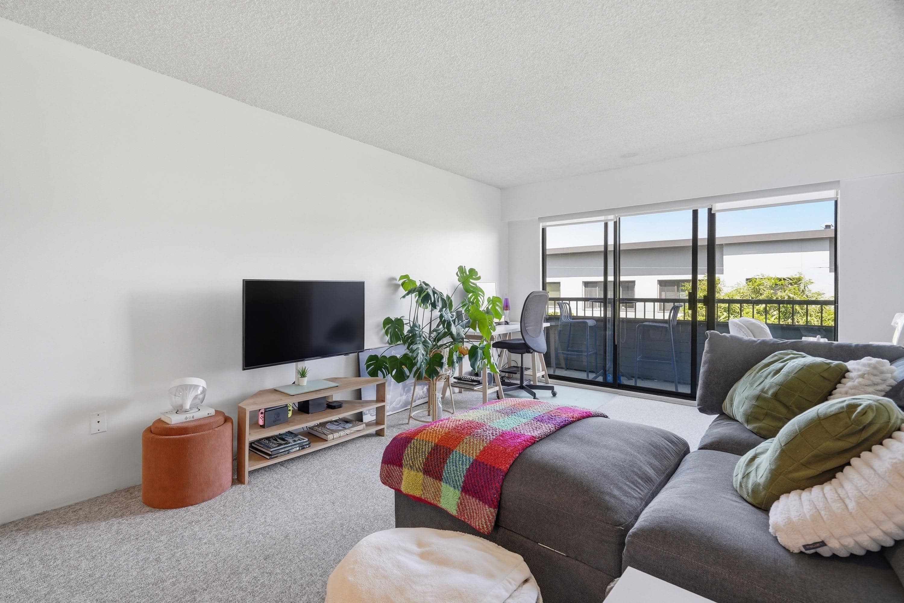 305 - 2475 York Avenue, Vancouver, V6K 1C9 — photo 2