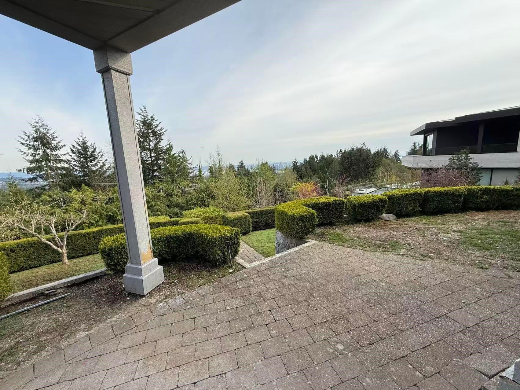 BSMT suite 2 - 750 Greenwood Road, West Vancouver, V7S 1X7 — photo 3