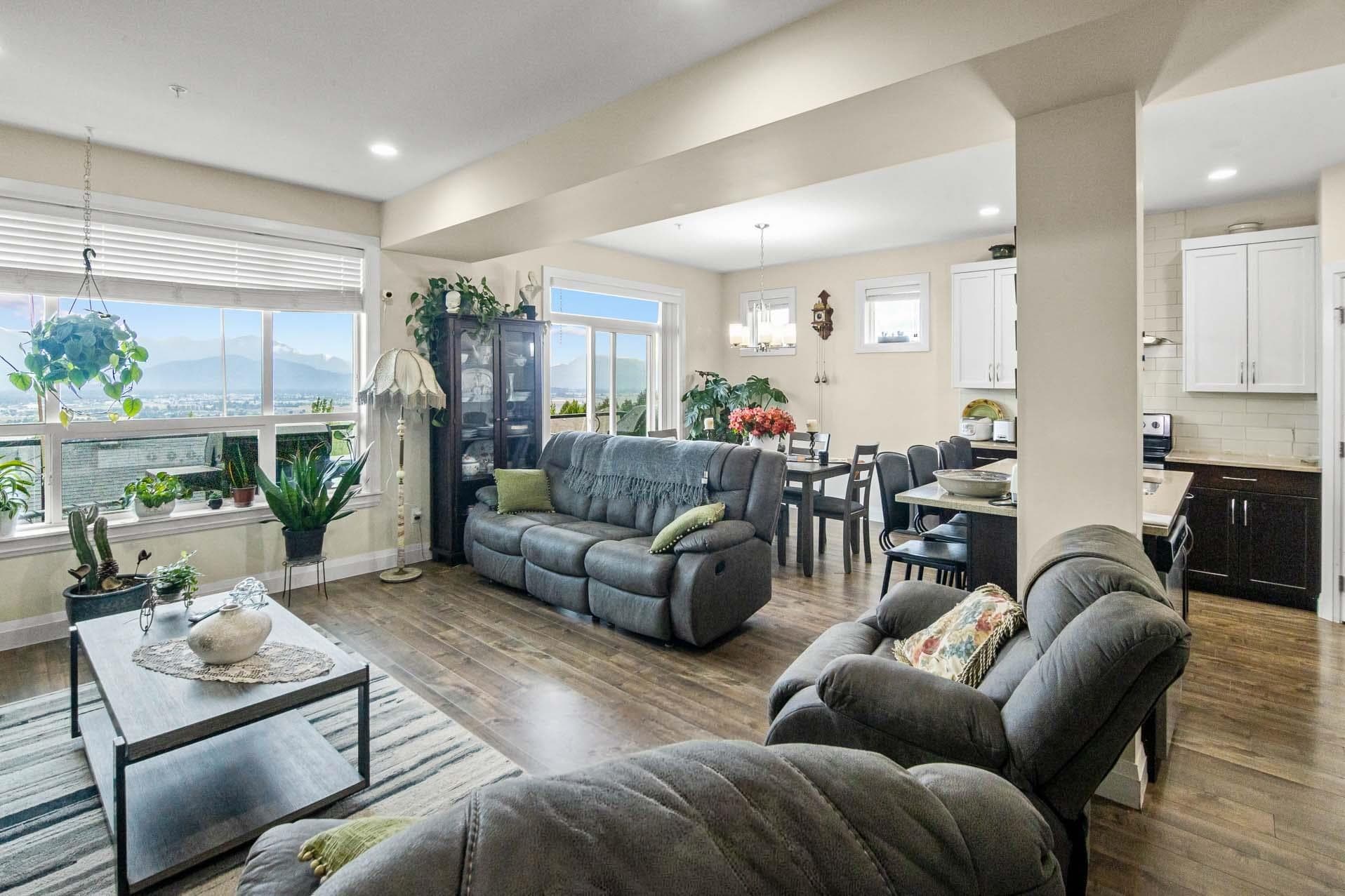 38 - 47042 Macfarlane Place, Chilliwack, V2R 0P3 — photo 4
