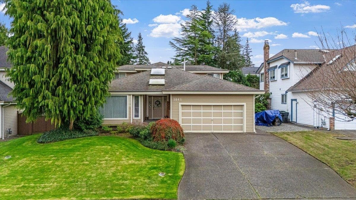 1841 Walnut Crescent, Coquitlam, V3J 7S9 — photo 2