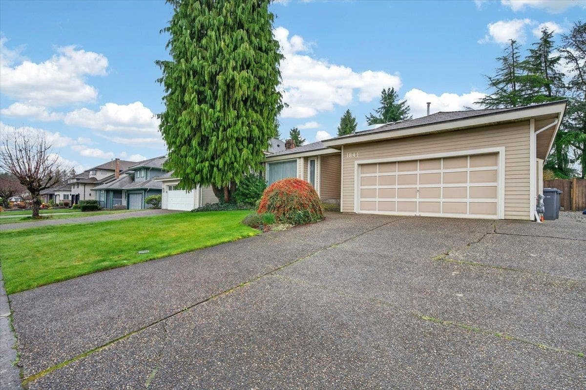 1841 Walnut Crescent, Coquitlam, V3J 7S9 — photo 5