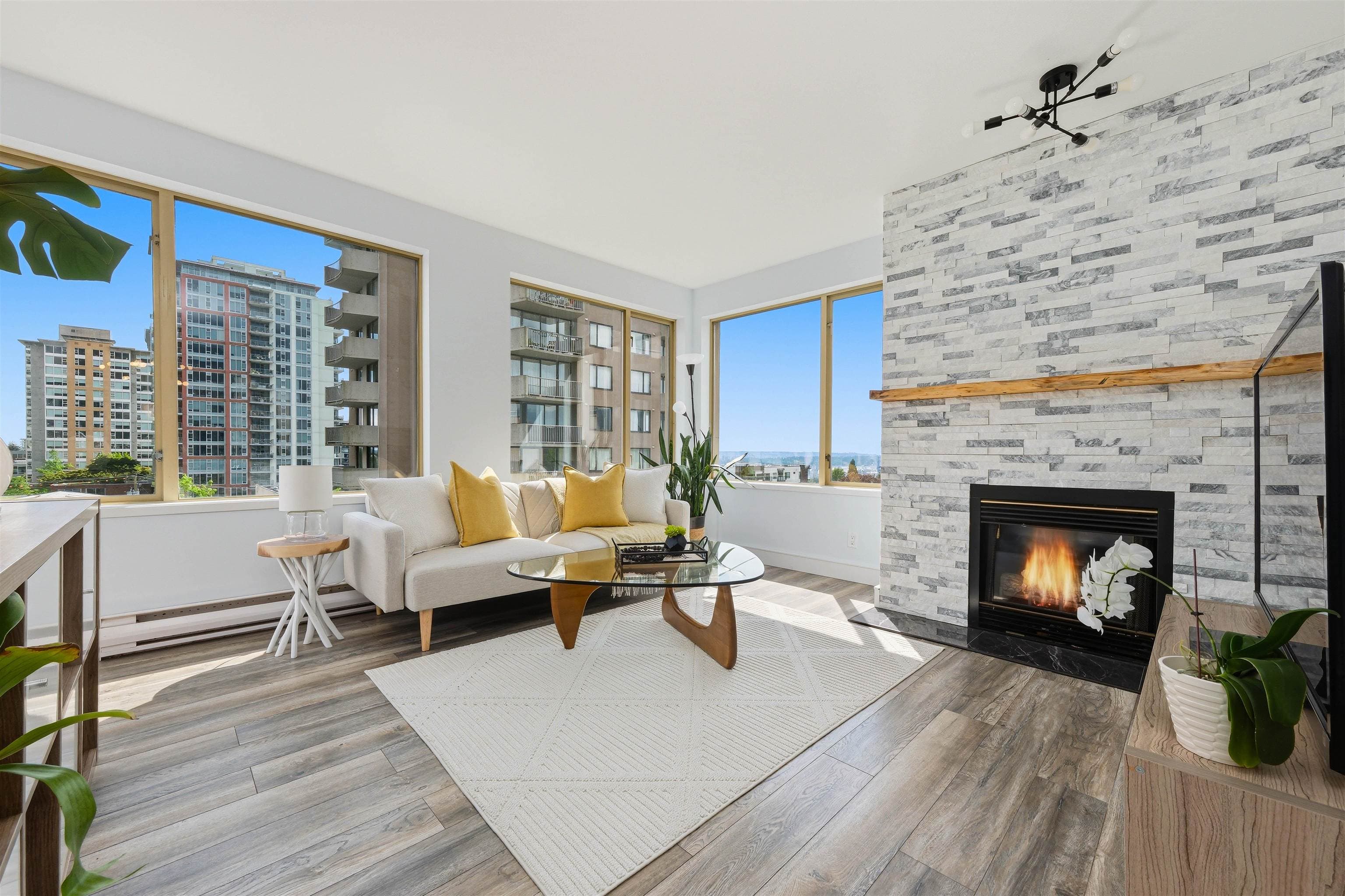 606 - 137 W 17 Street, North Vancouver