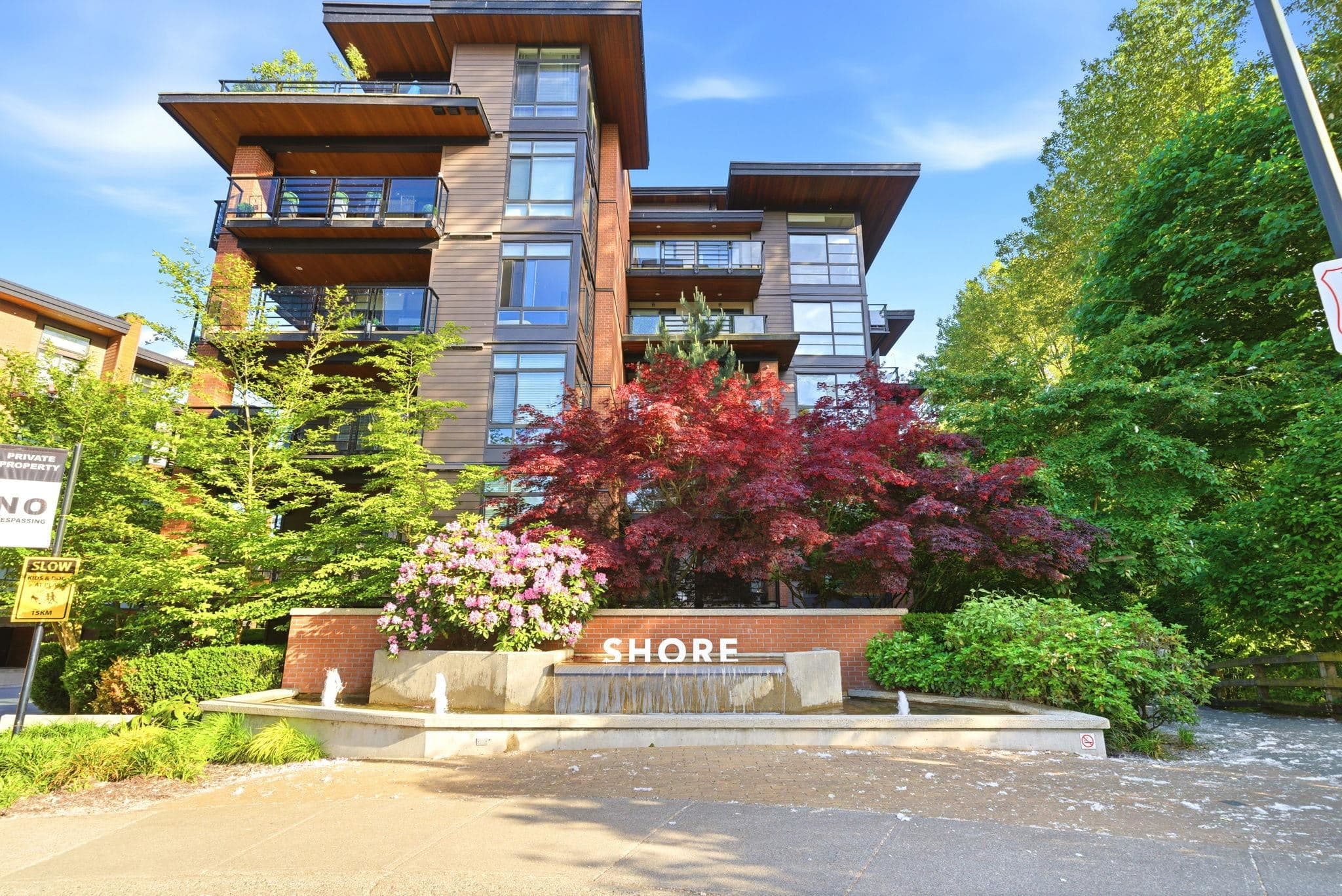 307 - 733 W 3rd Street, North Vancouver — sold