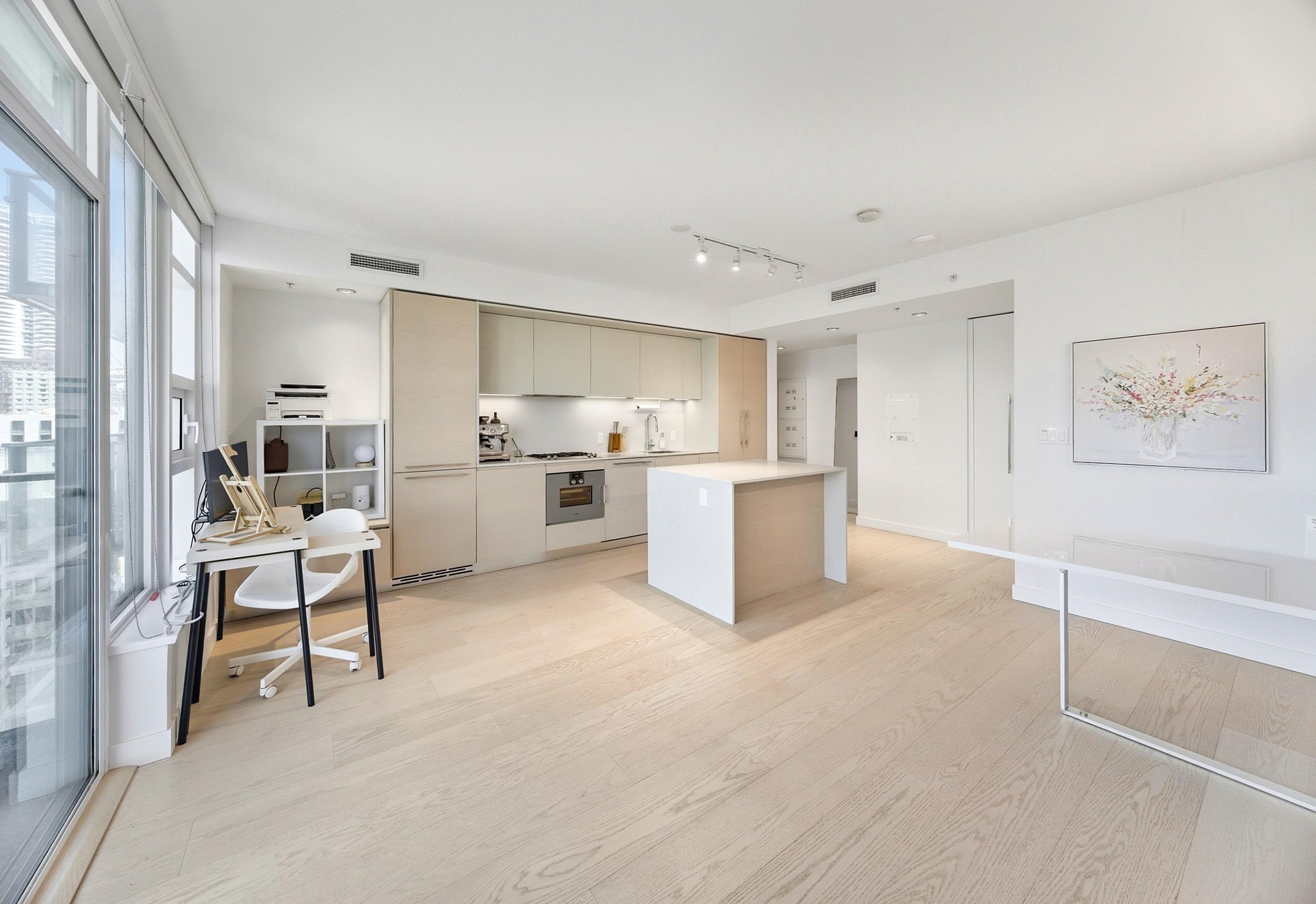 2103 - 1289 Hornby Street, Vancouver