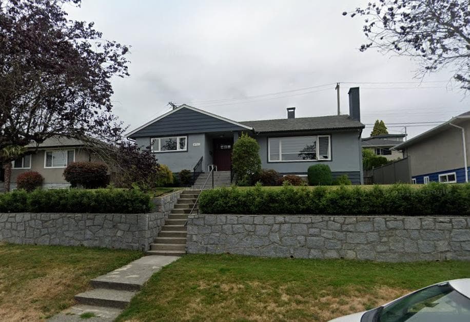 4711 Ridgelawn Drive, Burnaby