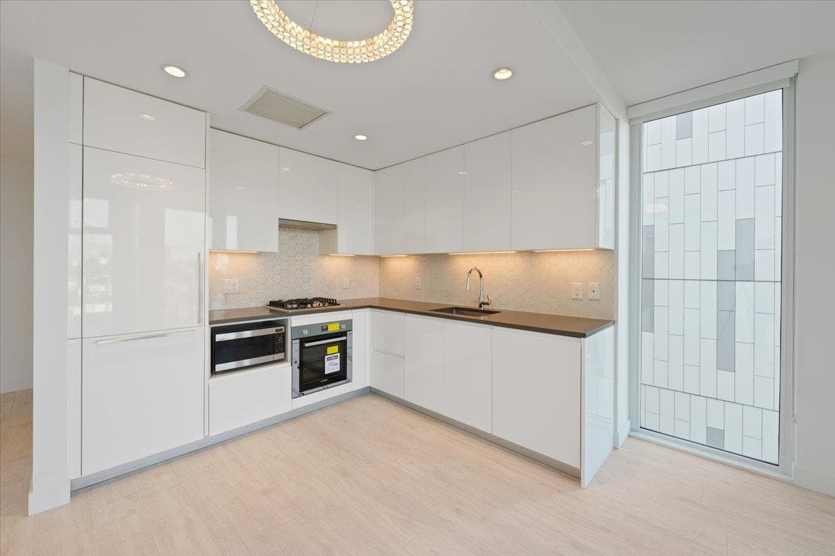 410 - 8138 Fraser Street, Vancouver