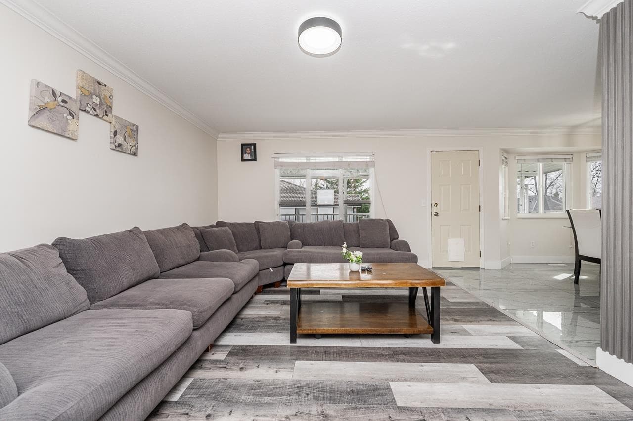 31000 Sidoni Avenue, Abbotsford, V2T 5K1 — photo 2