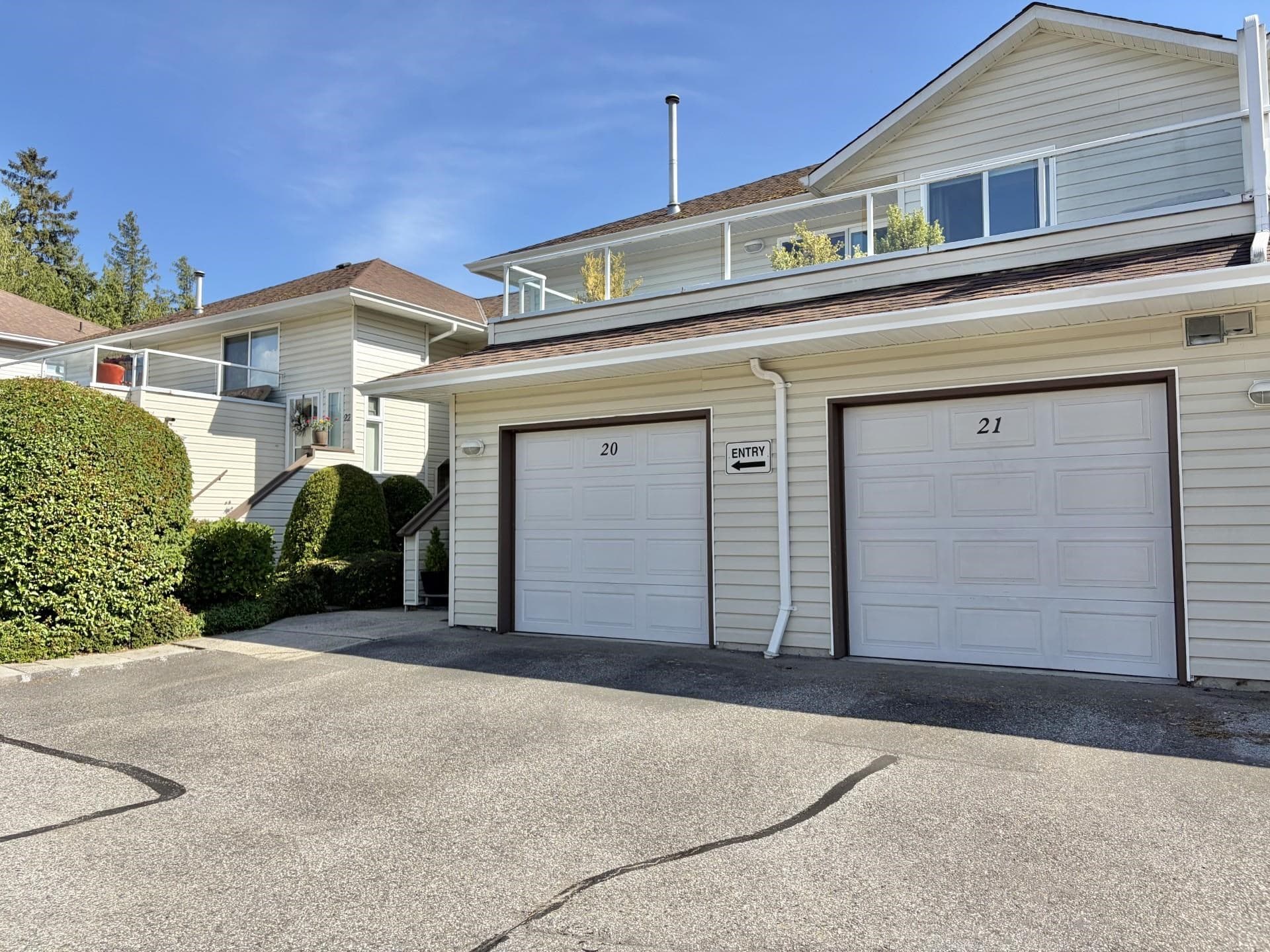 21 - 5610 Trail Avenue, Sechelt