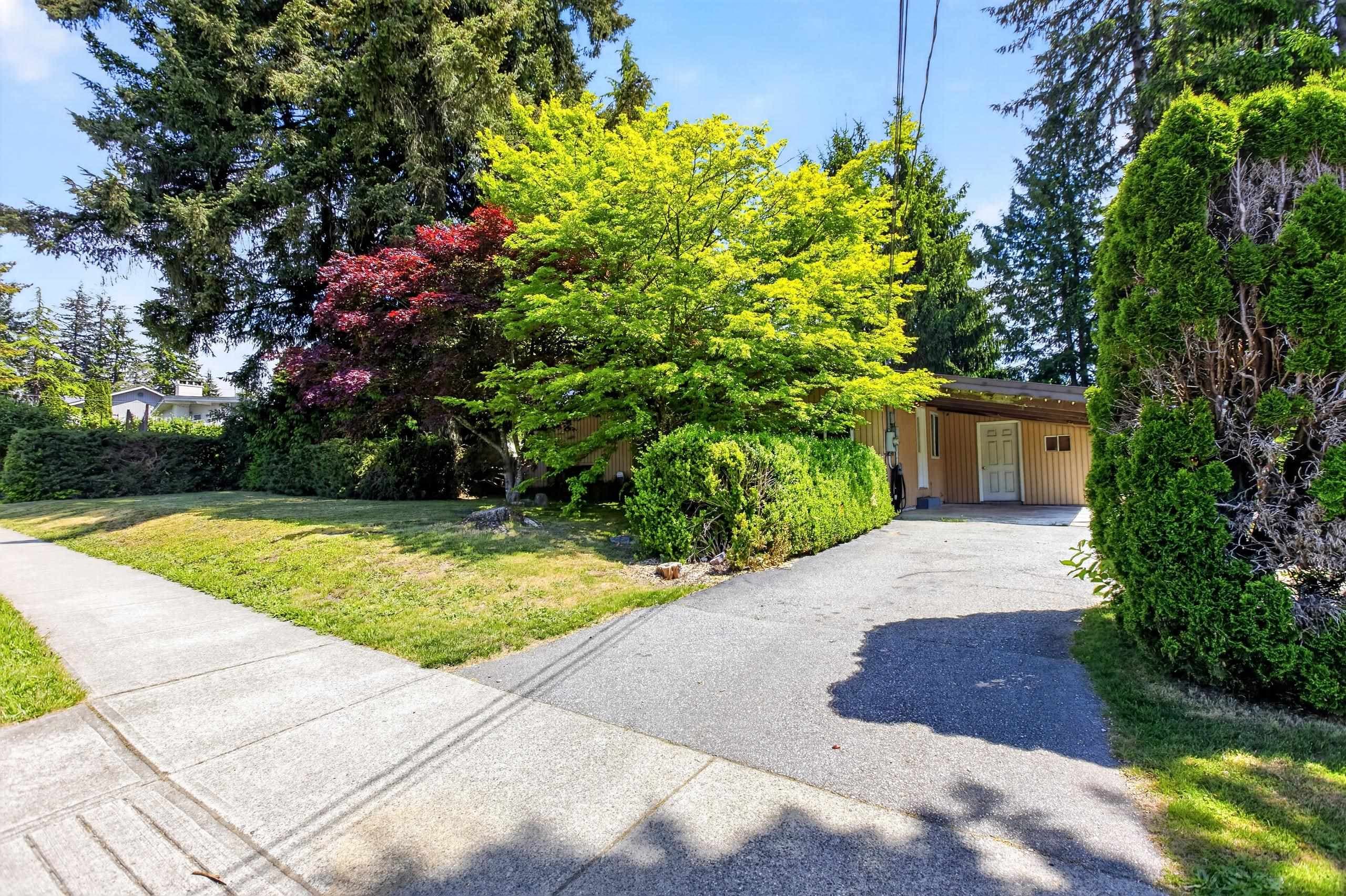 655 Macintosh Street, Coquitlam, V3J 4Y4 — photo 1
