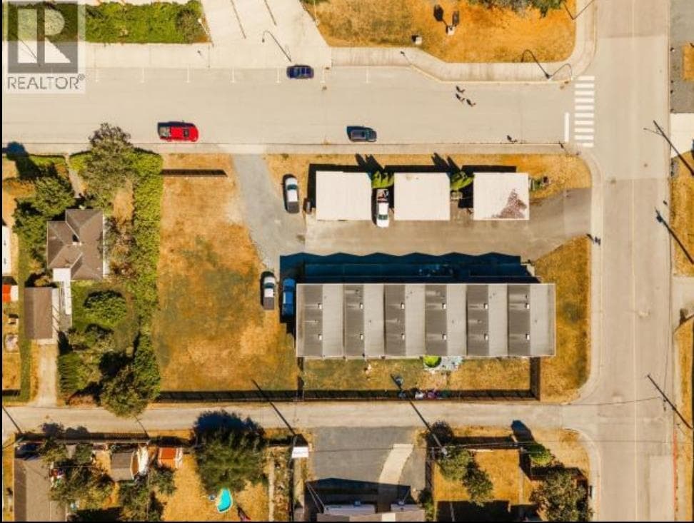 3915 Selkirk Avenue, Sechelt