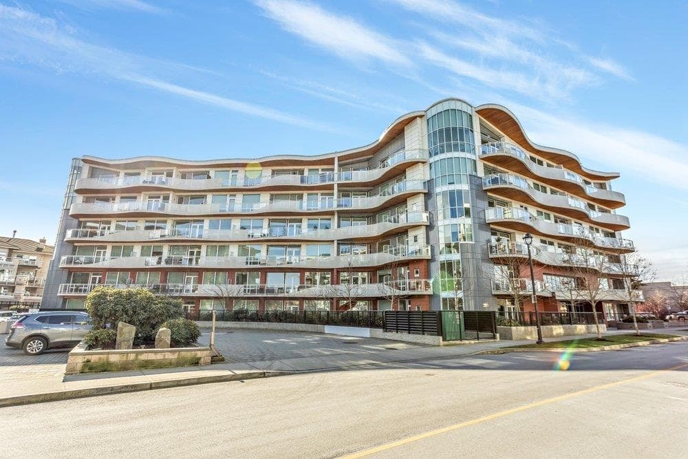 301 - 20416 Park Avenue, Langley