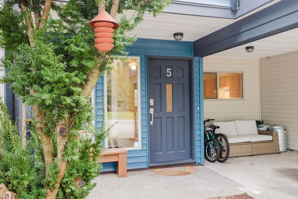 5 - 623 Farnham Road, Gibsons