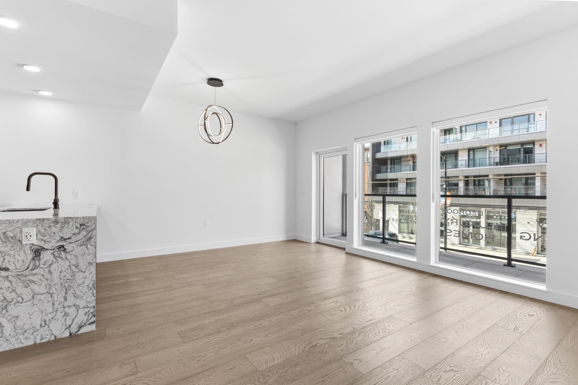 202 - 3590 W 39th Avenue, Vancouver