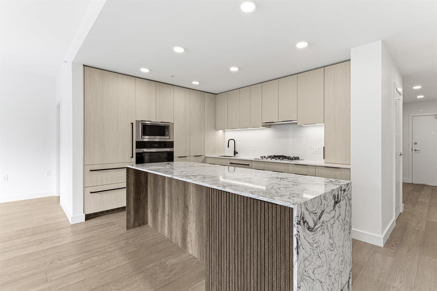 205 - 3590 W 39th Avenue, Vancouver, V6N 3A5 — photo 1