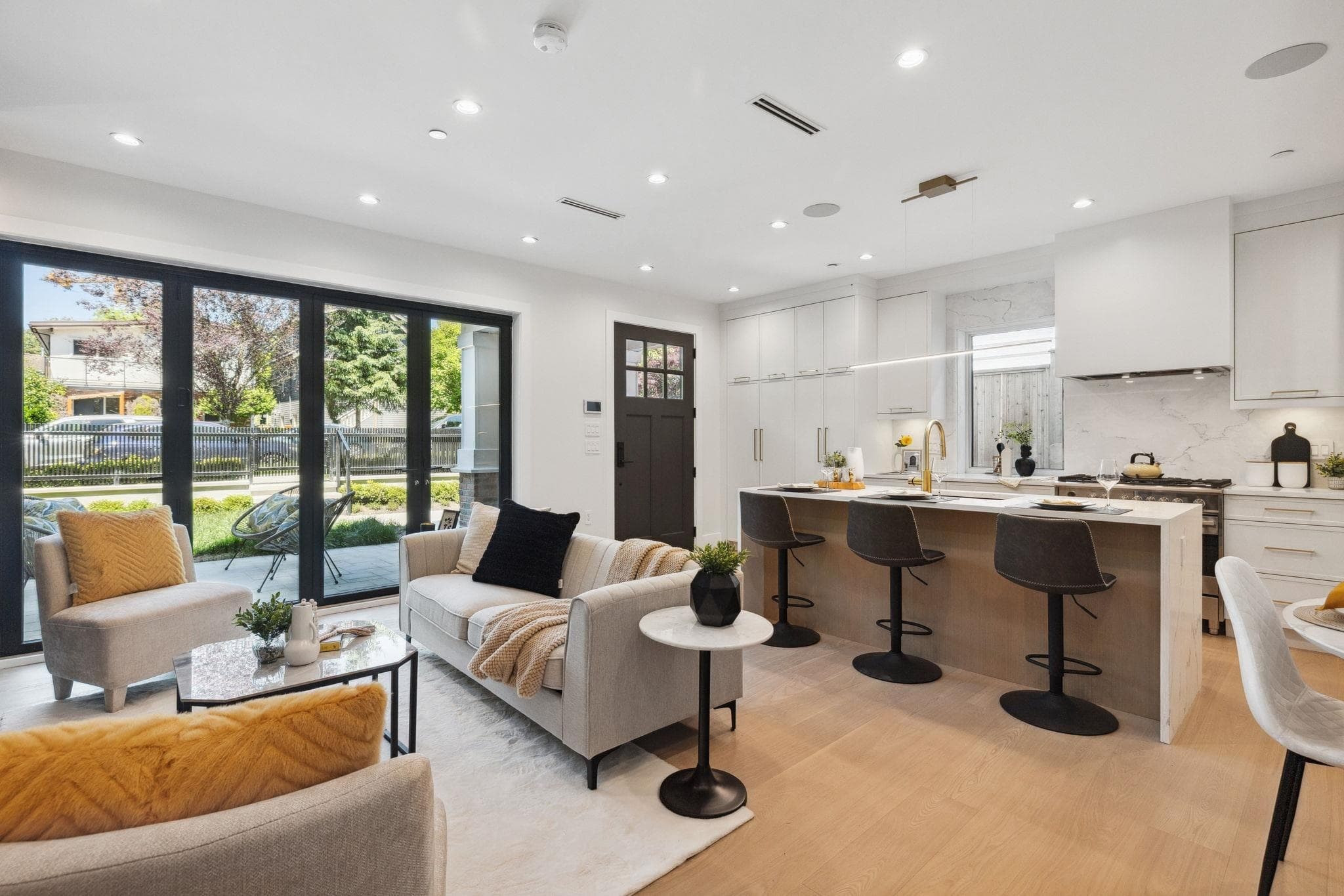 1 - 2244 E 11th Avenue, Vancouver