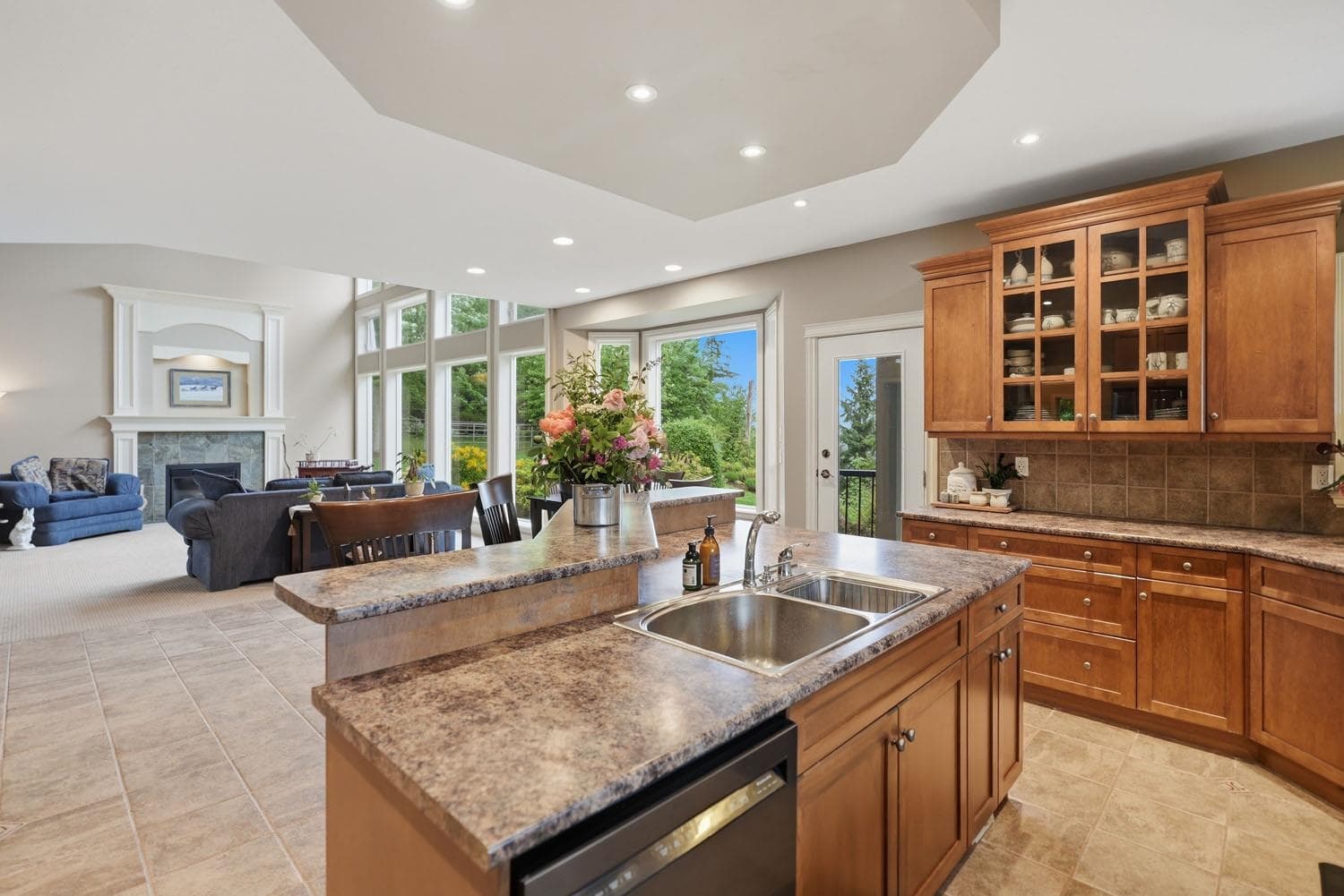 10240 Rolley Crescent, Maple Ridge, V2W 1J9 — photo 5