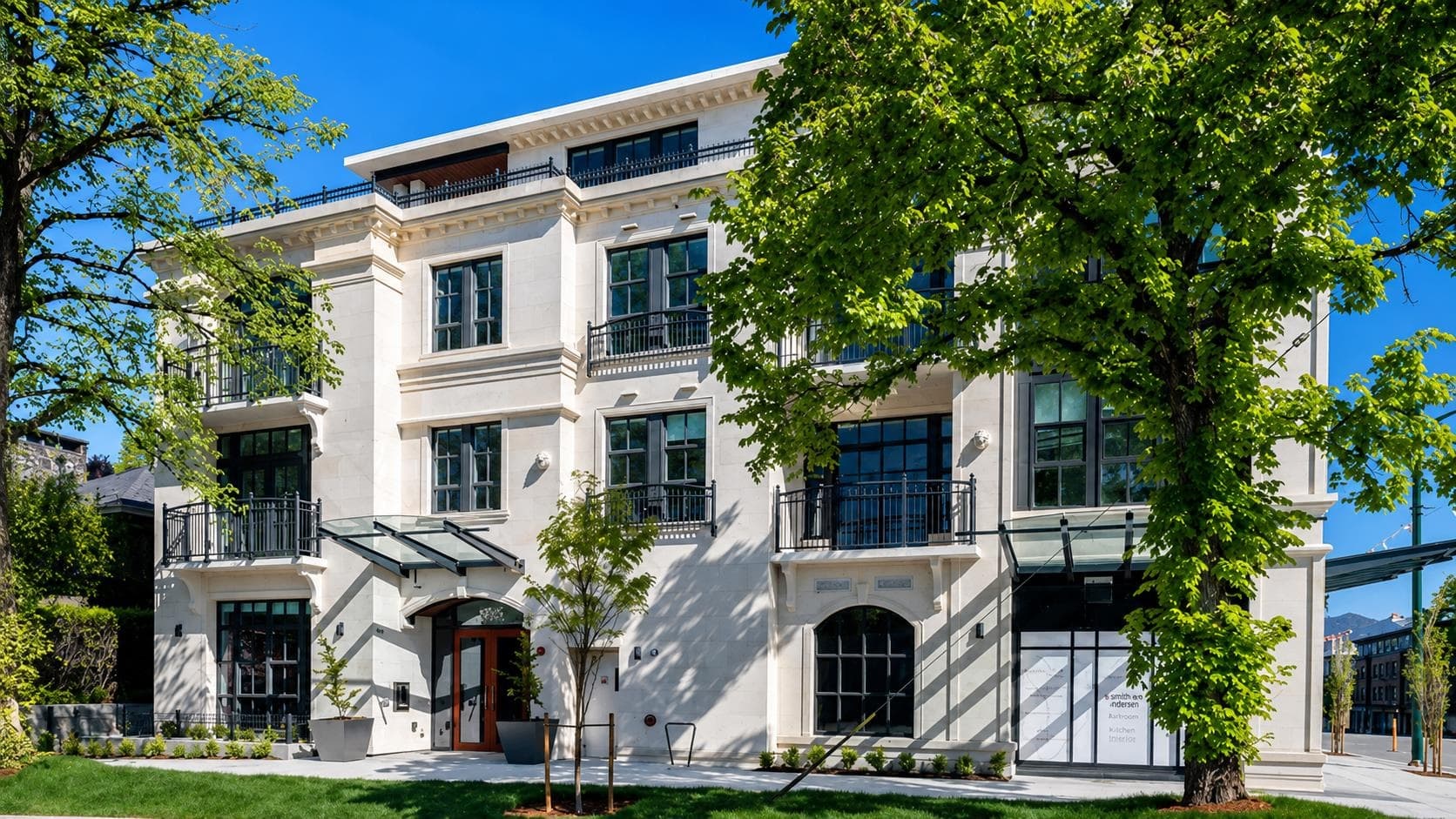 204 - 1009 Laurier Avenue, Vancouver — sold