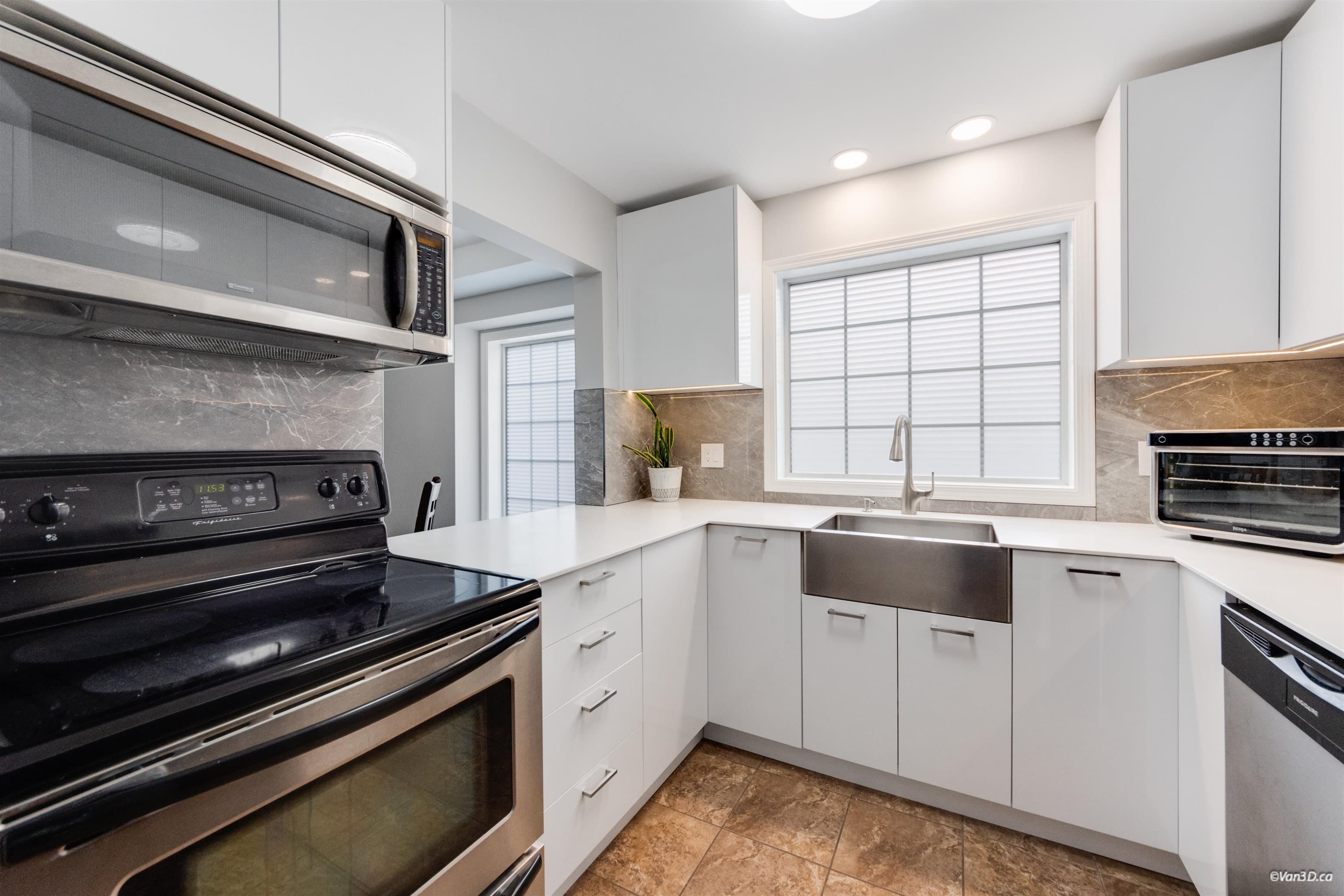 1 - 9437 Hazel Street, Chilliwack