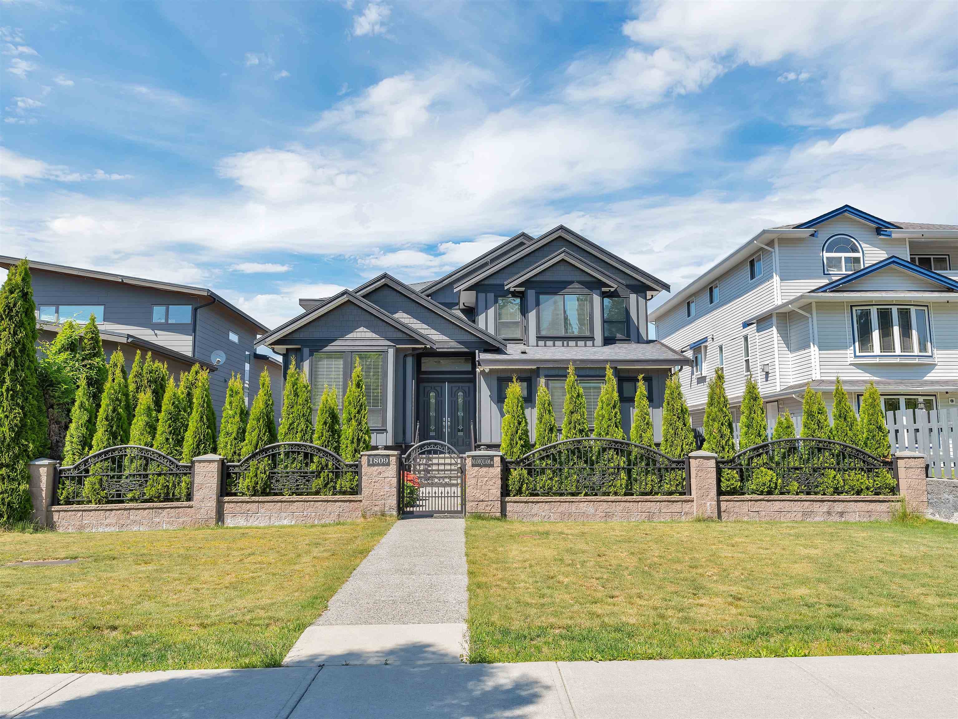 1809 Mamquam Road, Squamish