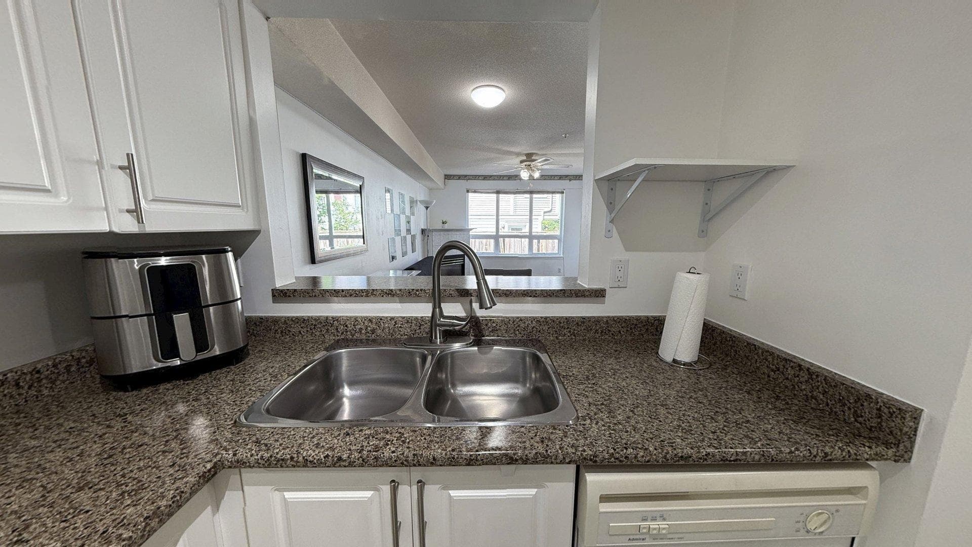 105 - 14355 103 Avenue, Surrey, V3T 5V5 — photo 5