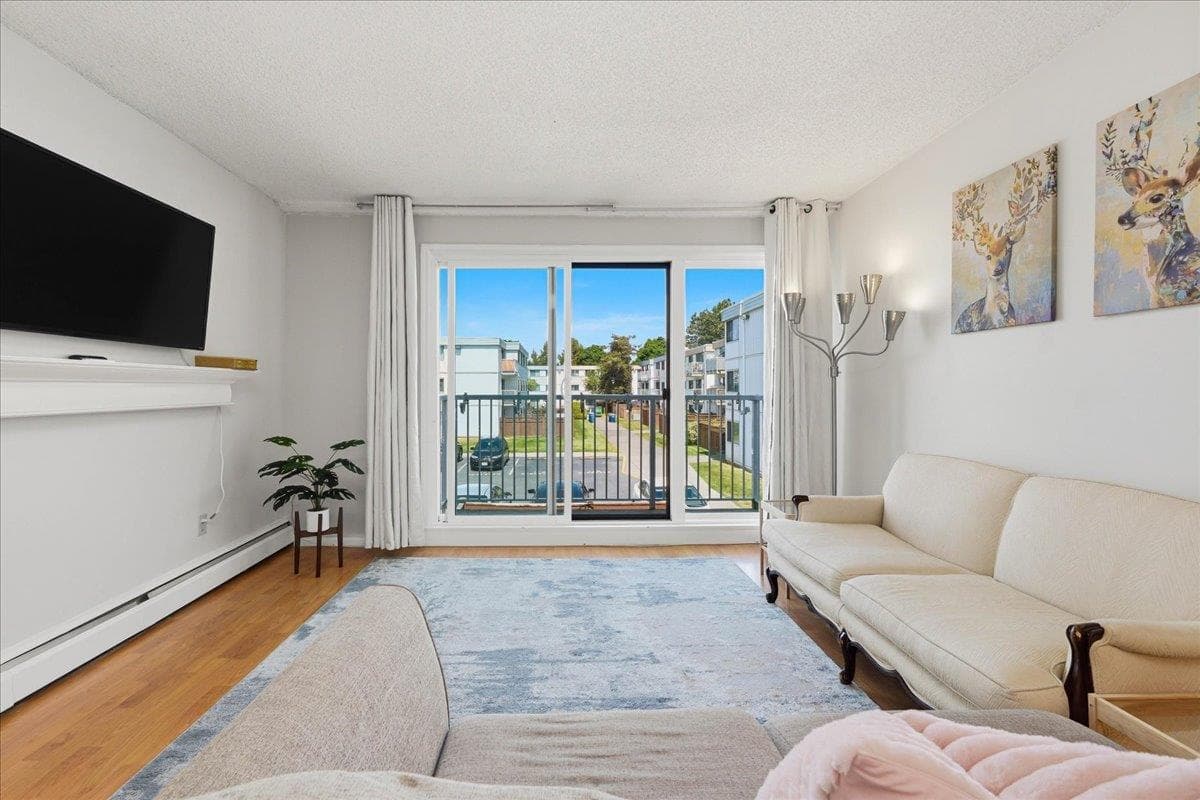 205 - 7240 Lindsay Road, Richmond
